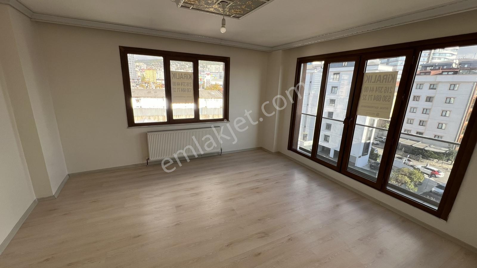 Royalden Metro'ya 3_dk Butik Site Ankastreli-k.garajlı 2+1 8.kat - Görsel 3