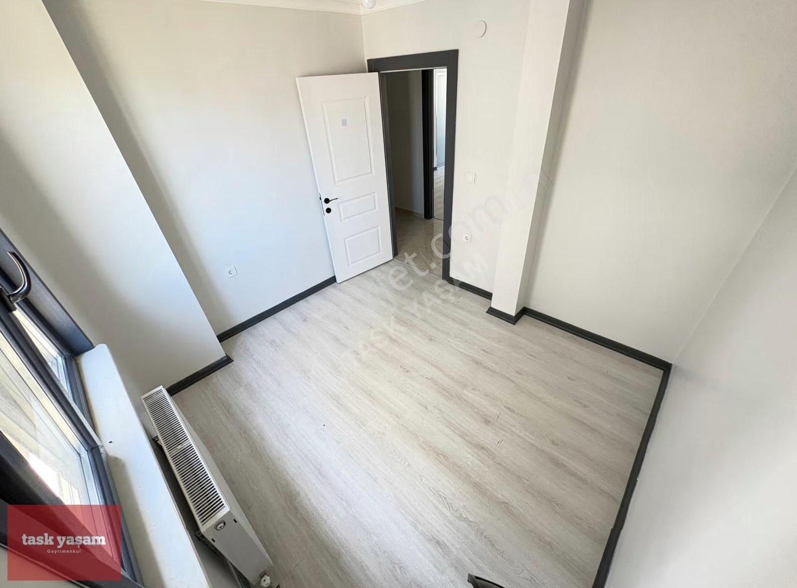 Köşklüçeşme Merkezi Konumda Sıfır 2+1 Ebeveyn Ban. Satılık Daire - Görsel 13