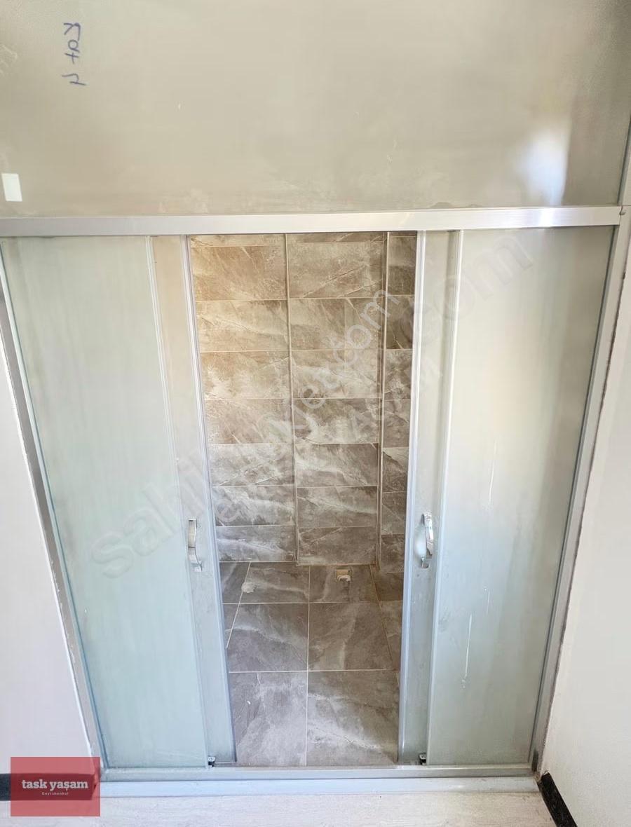 Köşklüçeşme Merkezi Konumda Sıfır 2+1 Ebeveyn Ban. Satılık Daire - Görsel 9