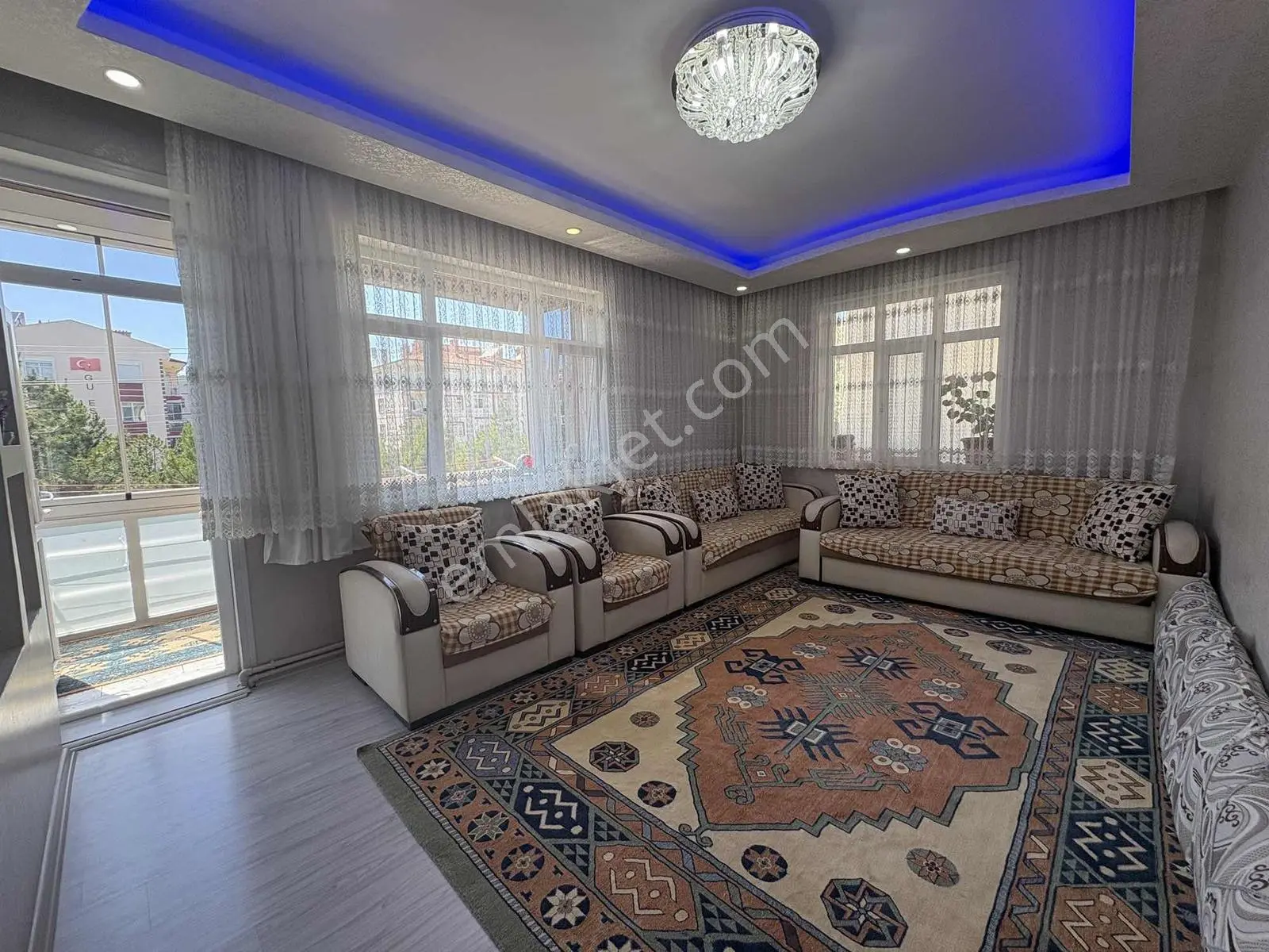 Sancak Mahallesi'nde Bakımlı 125 M2 2+1 Fırsat Daire!!