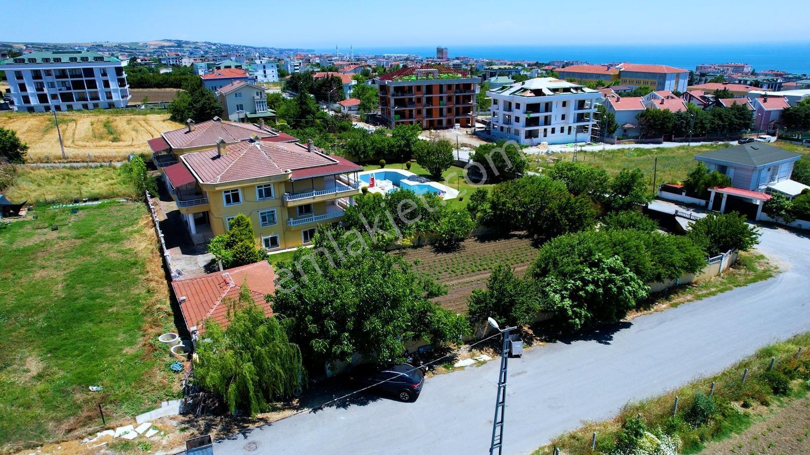 Büyükçekmece Celaliyede Eşyalı Krediye Uygun Satılık 5+2 Villa - Görsel 31