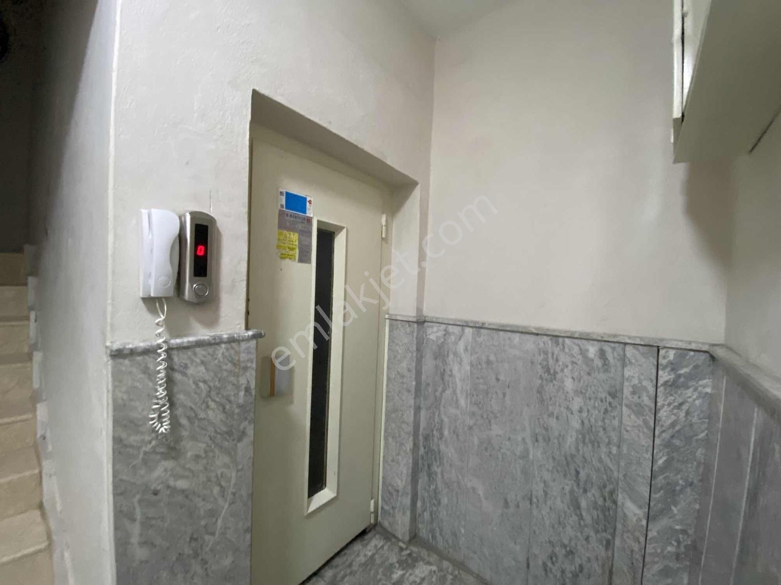 Remax Pin'den Kiralık Daire Yada Ofis Bulvarda 3+1 Doğalgazlı - Görsel 6