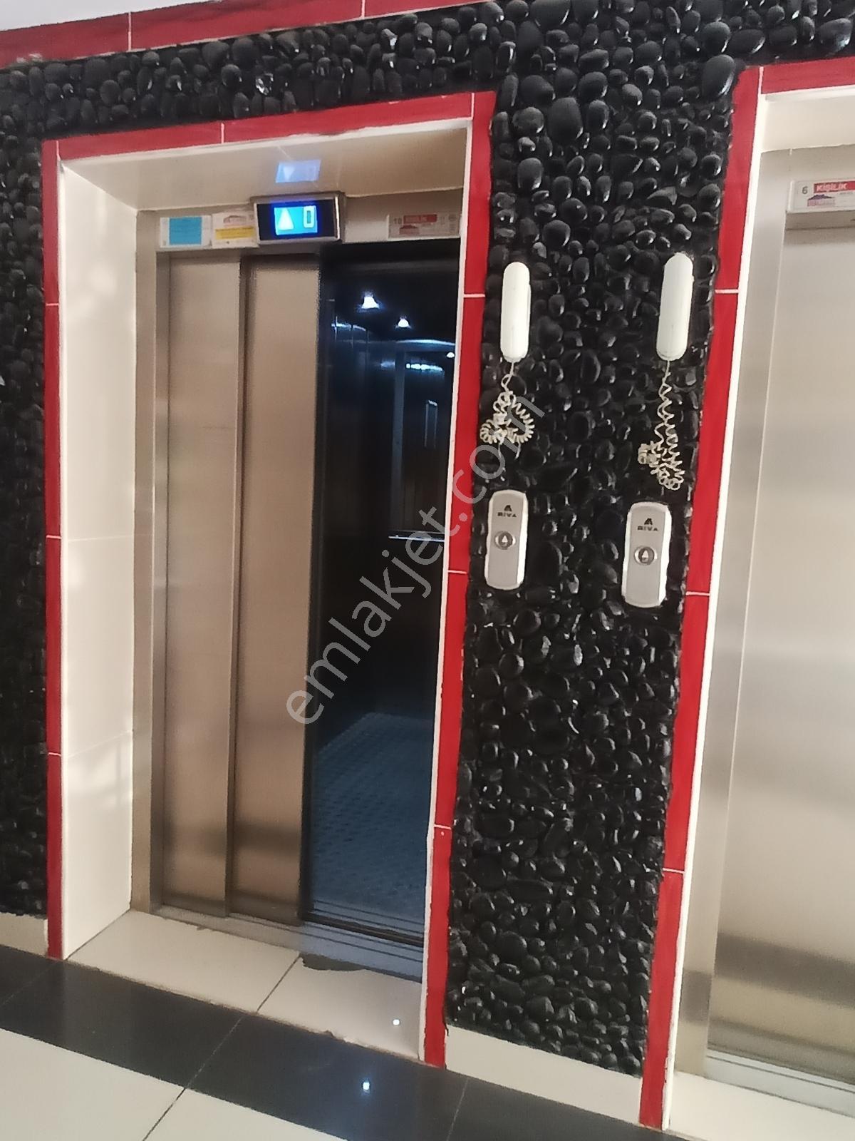 Huzurevleri Mah. 110m2 İskanlı, Hasarsız 3balkonlu 2+1 Daire - Görsel 21