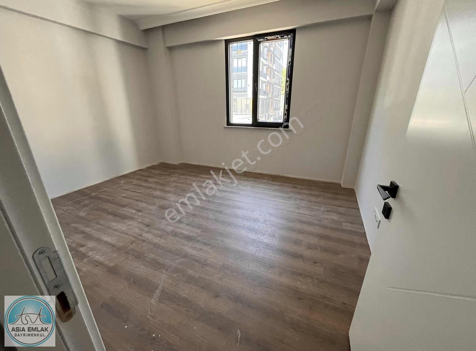 Asia Dan Çınardere Mah Cadde Üzeri Geniş Odalı Satılık 3+1 Daire - Görsel 12