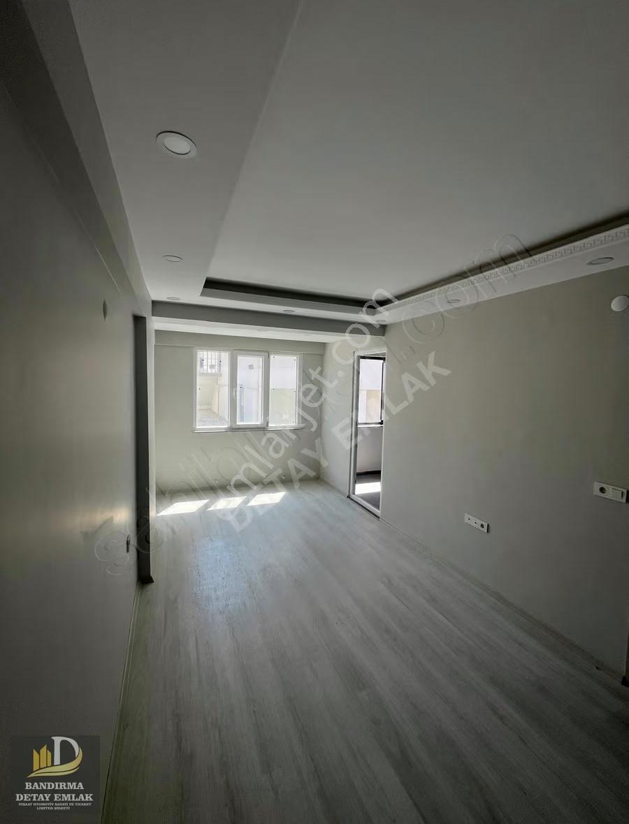 Yeni Mahallede 2+1 Sıfır Ayrı Mutfaklı Kapalı Balkonlu Daire - Görsel 2