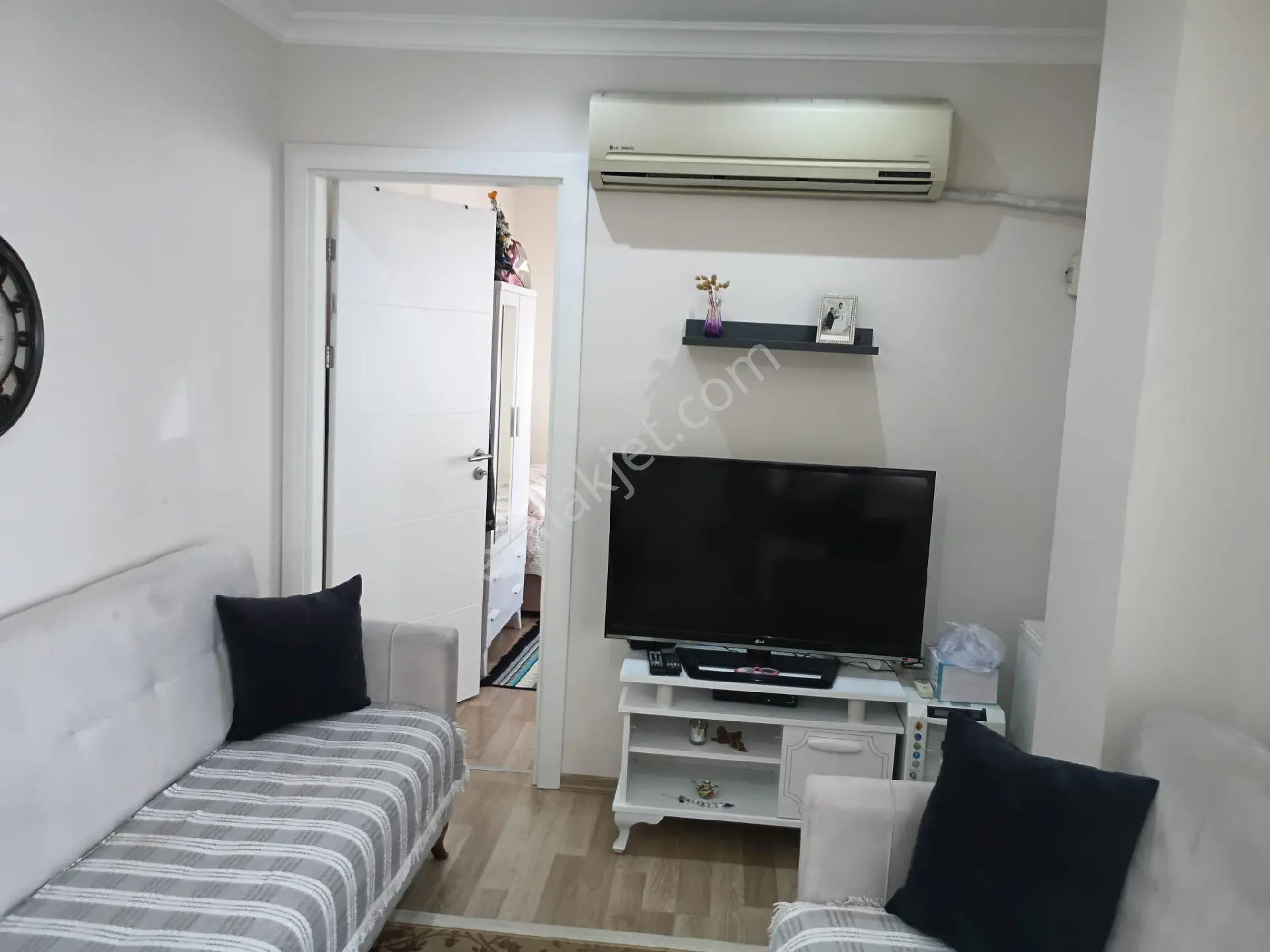 Bornova Da 1+1 Eşyalı Kiralık Lüks - Görsel 4