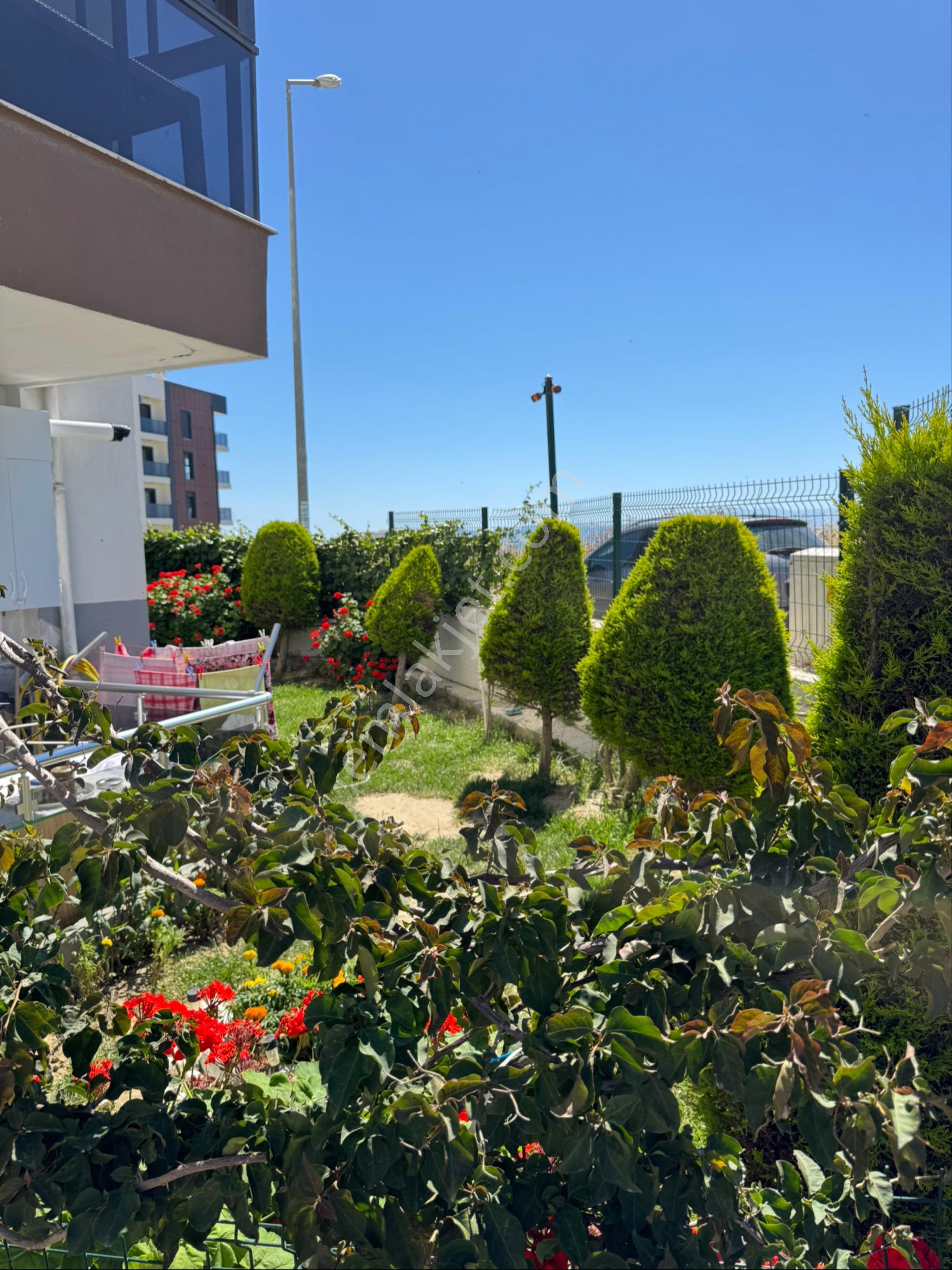 Kışadası Değirmendere Mah Havuzlu Sitede 2+1 Özel Bahçeli Daire - Görsel 5