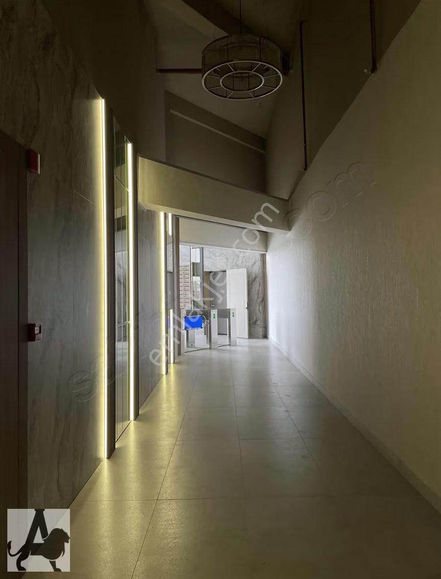 Pozitif Center'da Kiralık 55m2 Prestijli Ofis - Görsel 3