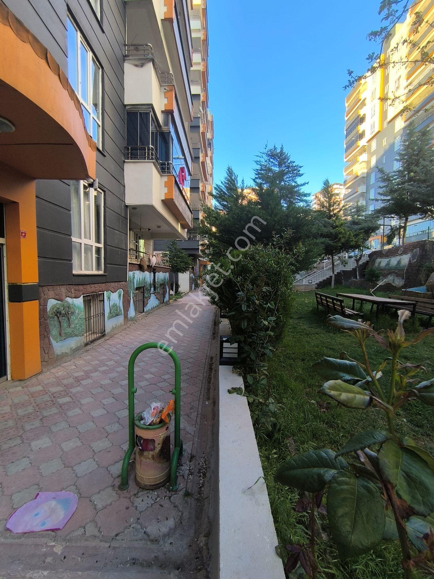 Doğukent Mahallesi Yaşam Park Sitesi'nde Temiz Ve Geniş 4+1 Giriş Kat Satılık Daire - Görsel 7