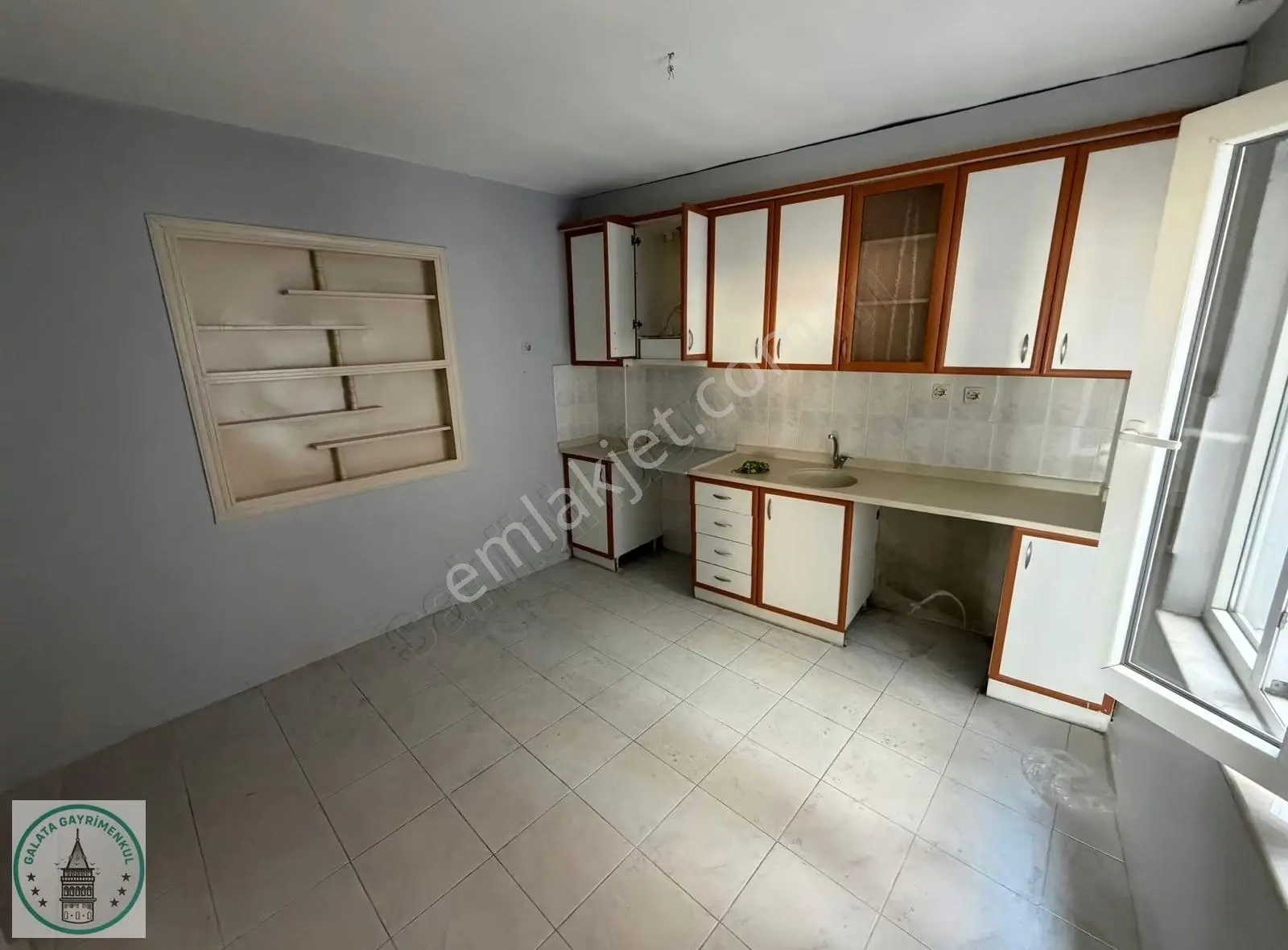 Galata,dan Aydın Efeler Orta Mah,de 2+1 85 M² Kiralik Daire - Görsel 6