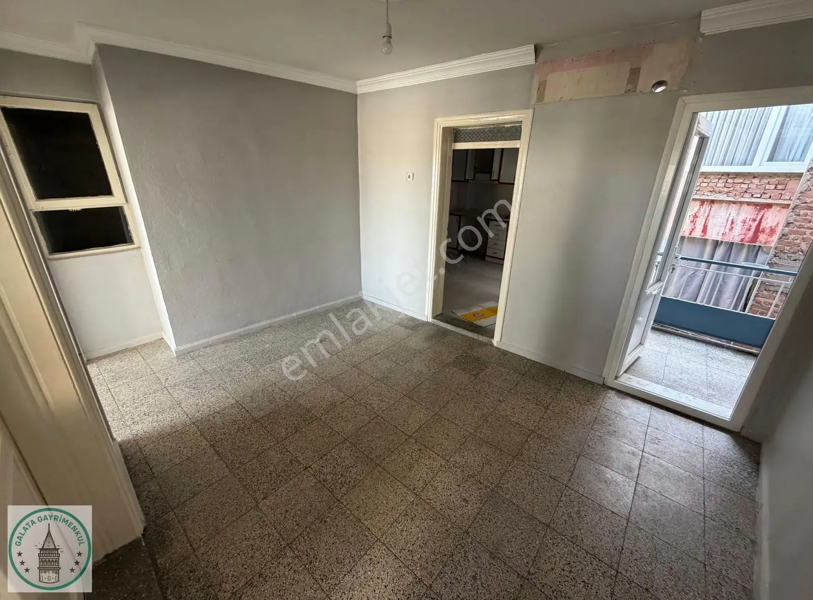 Galata,dan Aydın Efeler Orta Mah,de 2+1 85 M² Kiralik Daire - Görsel 5