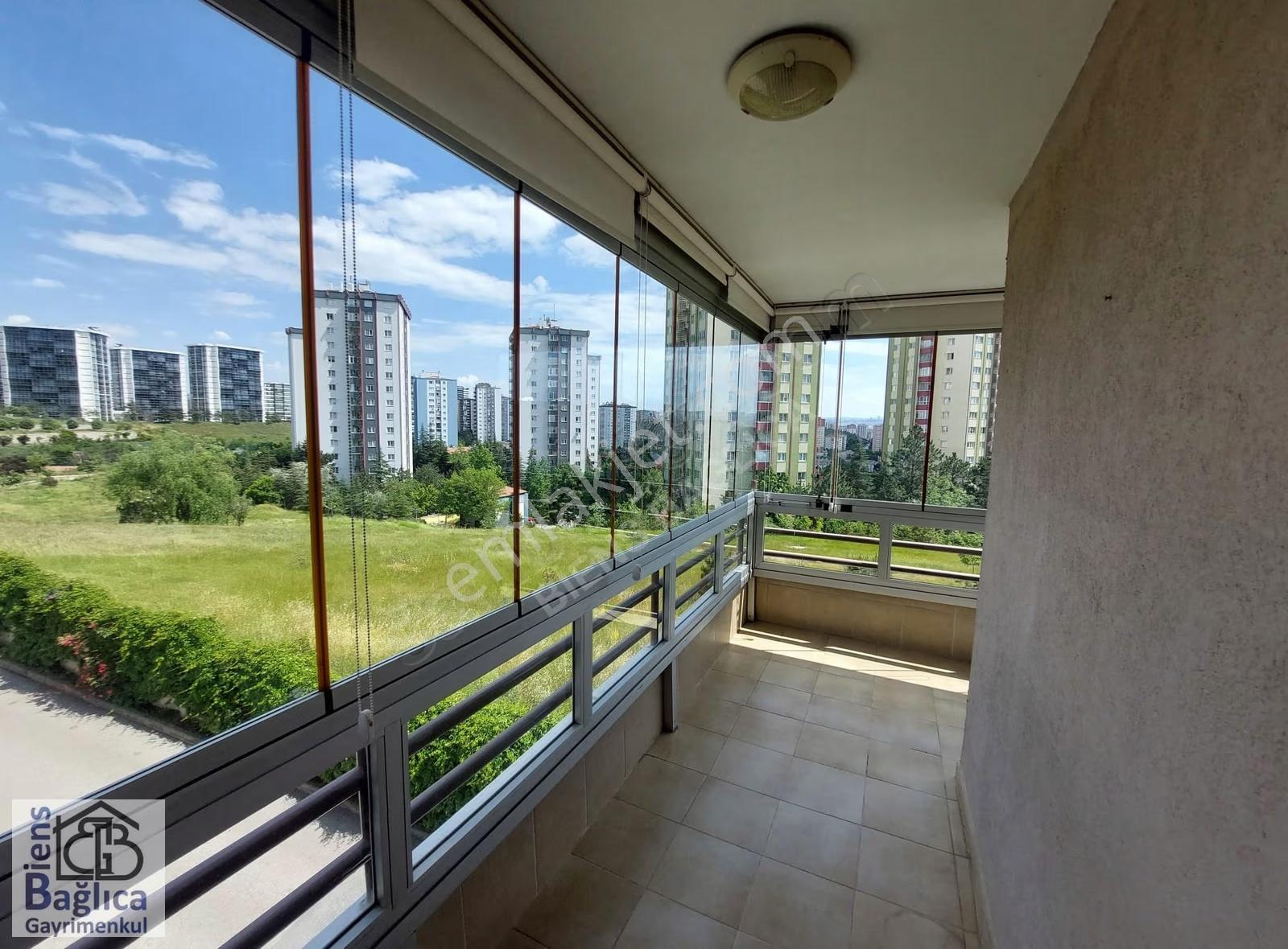 Göldekent Sitesi'nde Satılık 3.5+1 Daire, 140m², - Görsel 31