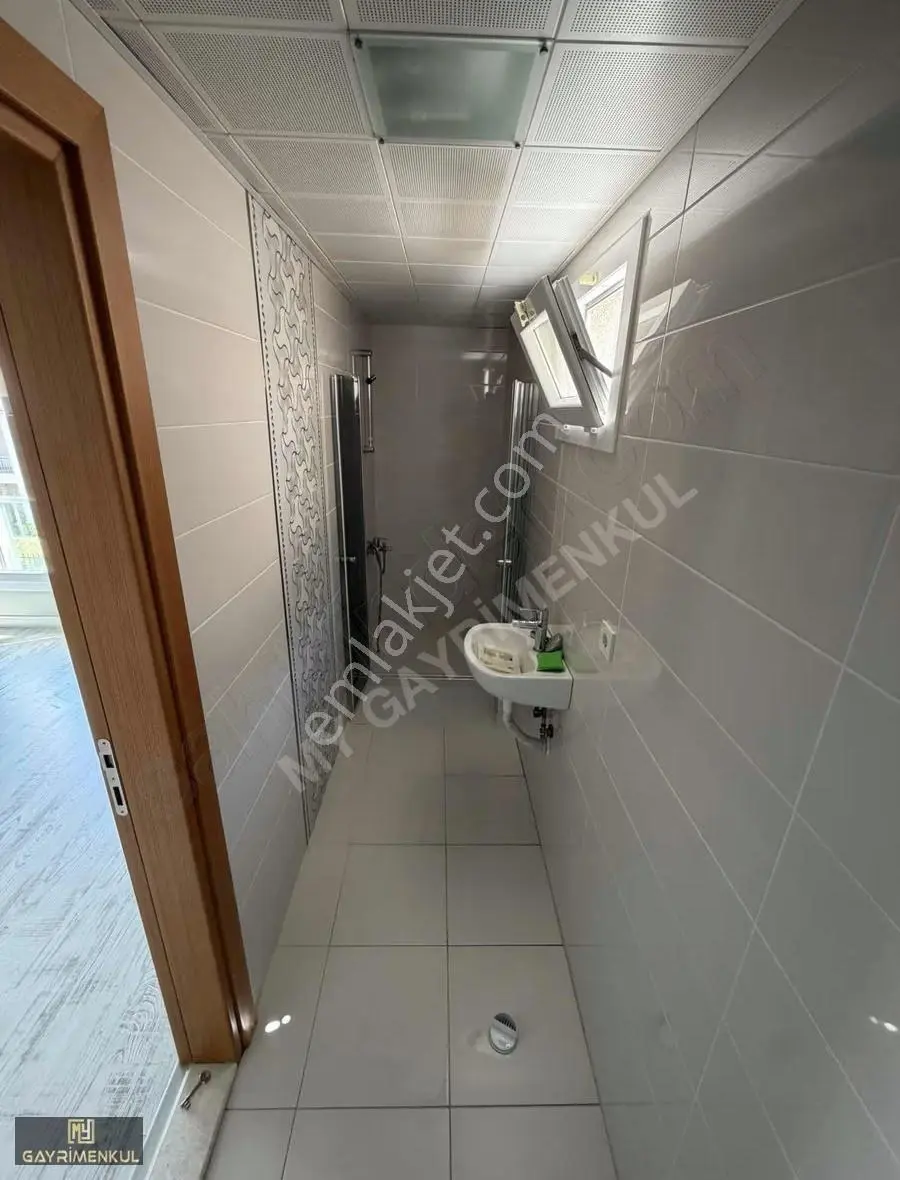 Bornova Atatürk'te 3+1, 165m² Lüks Ara Kat Asansörlü Daire - Görsel 4