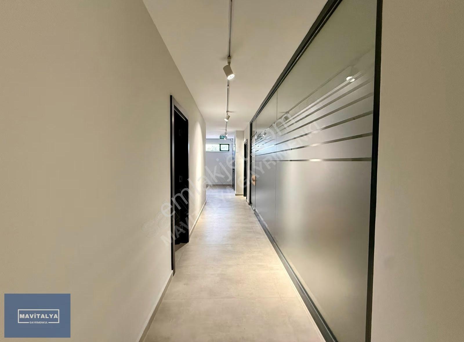 Konyaaltında Cadde Üstü Satılık 500 M2 Kurumsal Kiracılı İşyeri - Görsel 5