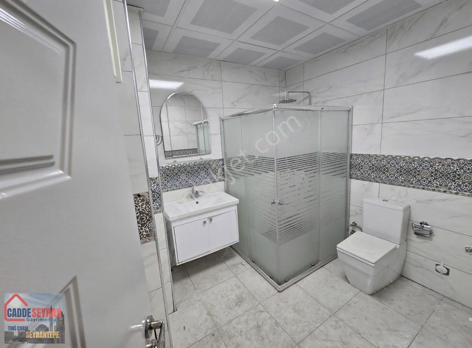 Abidede Şehrin Göbeğinde Kiralık 3+1 160m2 Arakat (memura) - Görsel 15