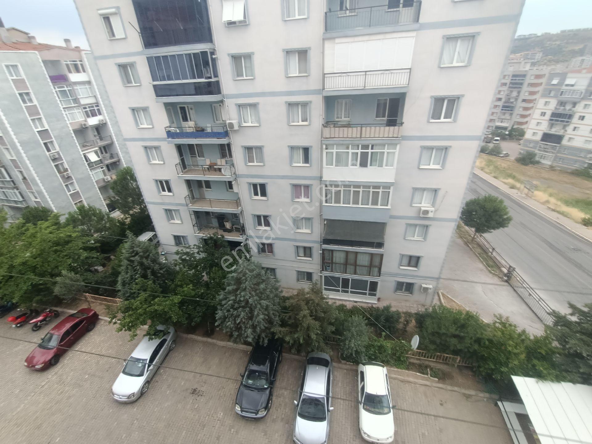 Harmandalı'da Satılık 3+1 Köşe Daire, Site İçinde, Çift Balkonlu - Görsel 16
