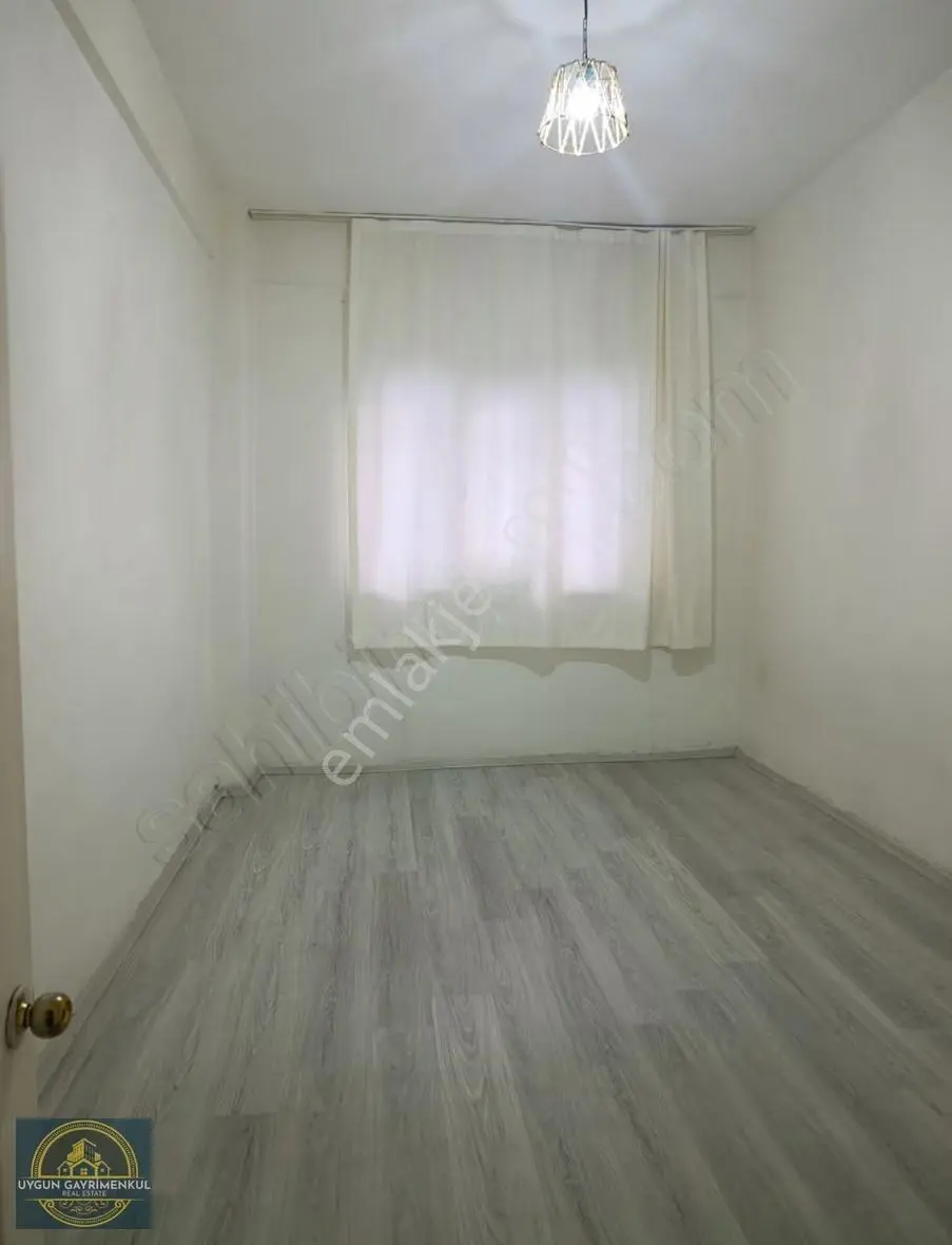 Bayrampaşada Öğrenci, Bekar, Aileye Boş Kiralık 1+1 Daire - Görsel 3