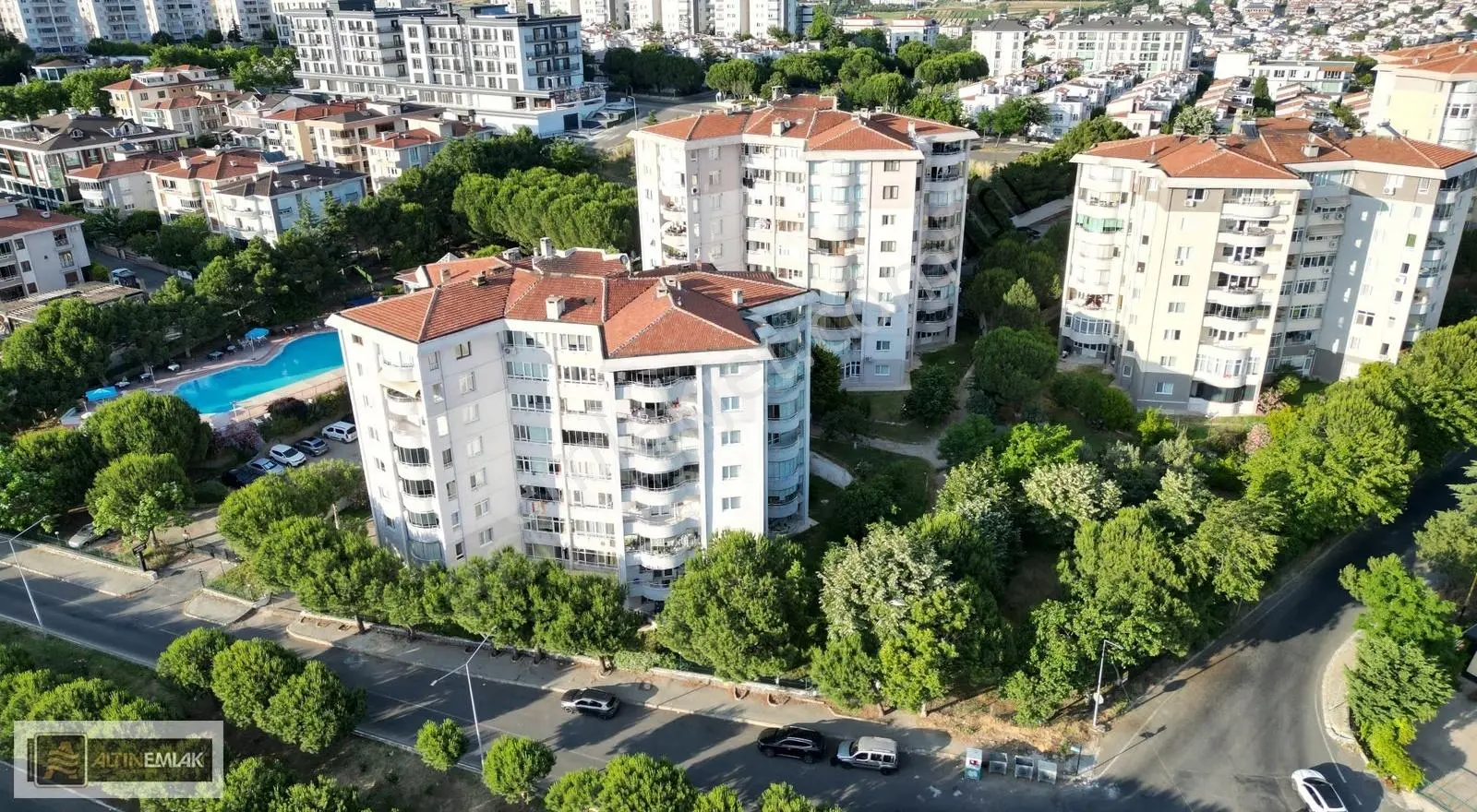 Süleymanpaşa Yalıkolu Sitesi'nde Kiralık Deniz Manzaralı Daire