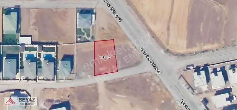 Beyaz Emlak'tan 856 M2 Harika Konum Satılık Arsa - Görsel 2
