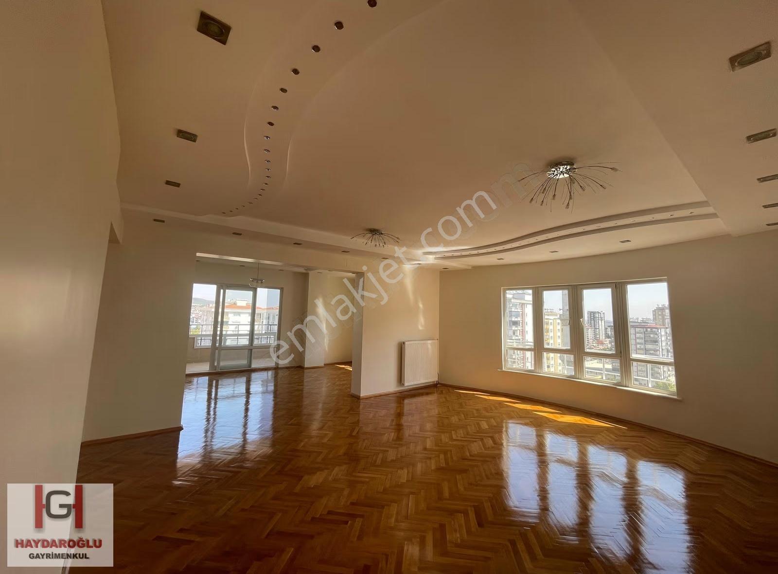 Batıkent Mah'de Merkezi Konumda 5+1 Satılık Dublex Daire - Görsel 3
