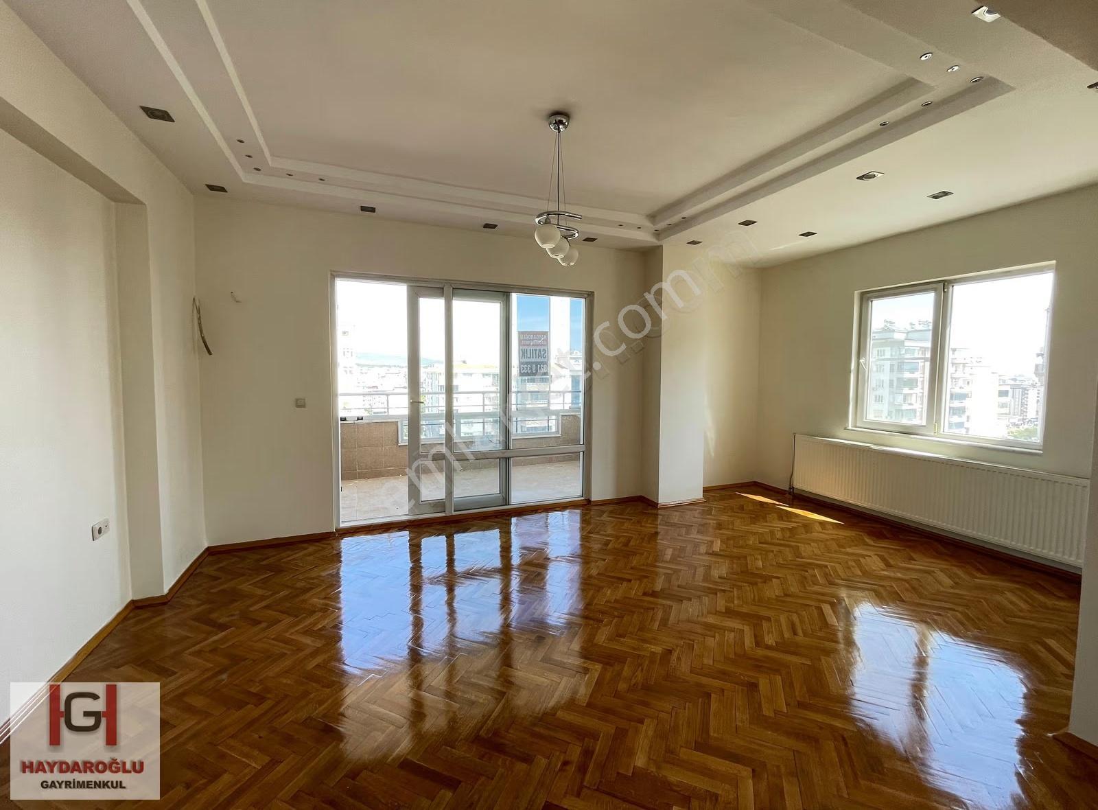 Batıkent Mah'de Merkezi Konumda 5+1 Satılık Dublex Daire - Görsel 9