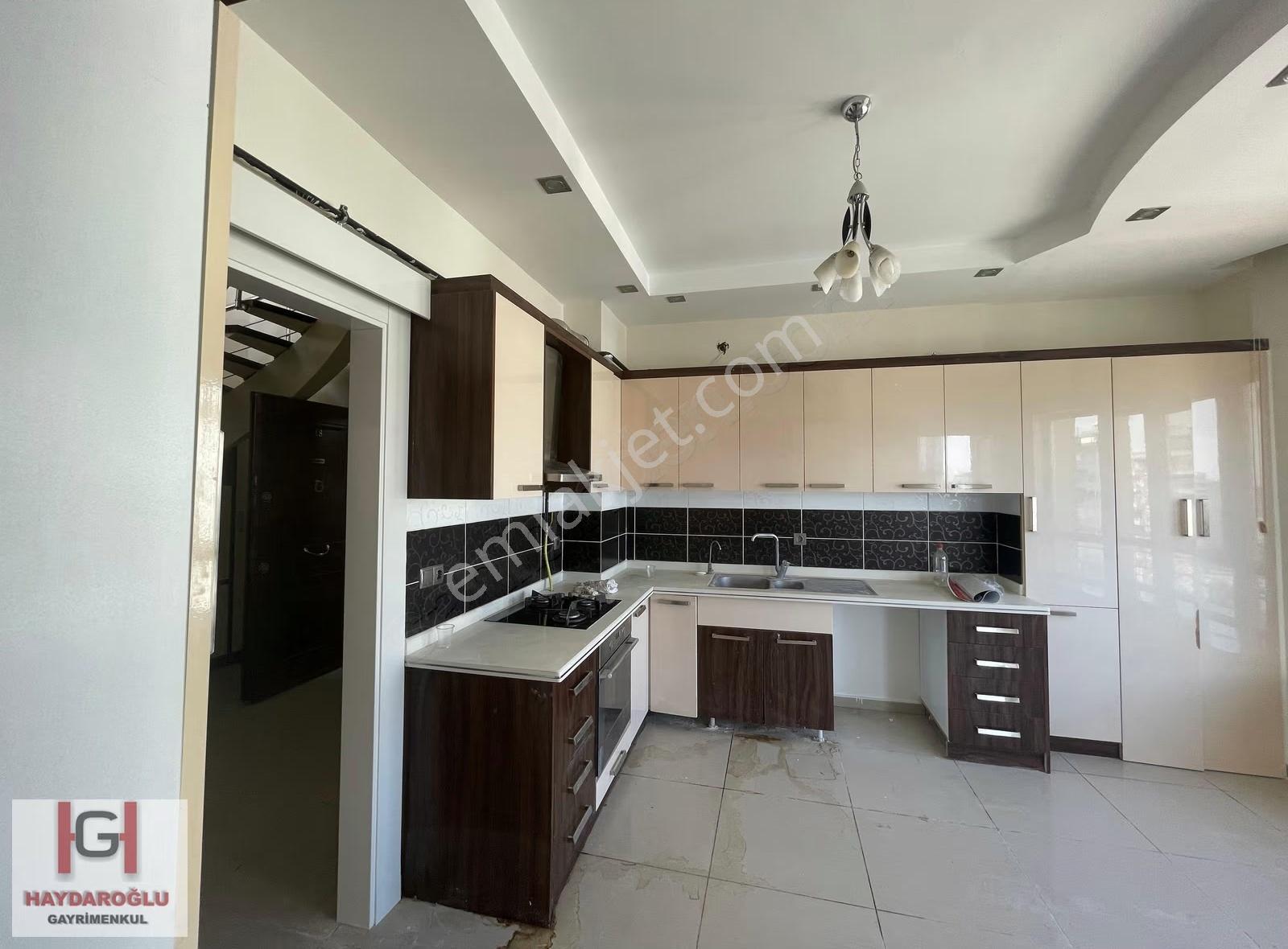 Batıkent Mah'de Merkezi Konumda 5+1 Satılık Dublex Daire - Görsel 5