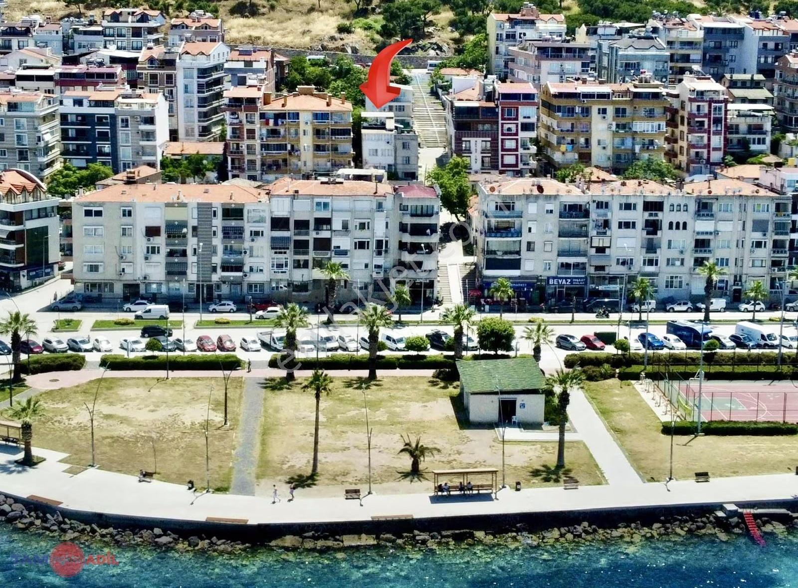 Denize 125m, Deniz Manzaralı 3 Kat, 2 Bağ. Bölüm Sat. Müst. Ev