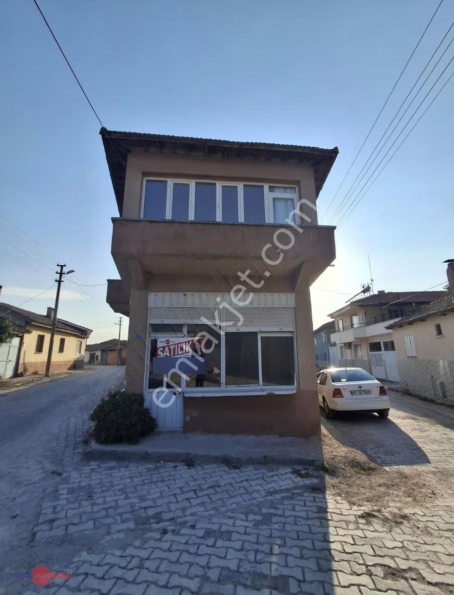 Bölcek Mahallesinde Satılık İki Katlı Dükkan