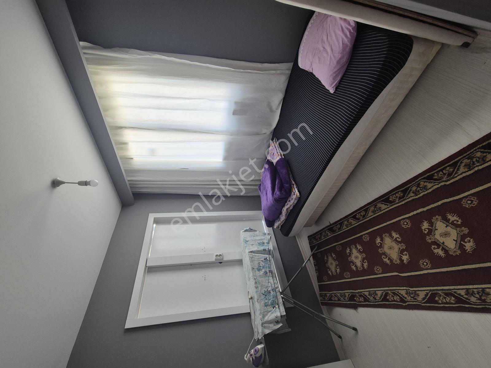 Cadde Üzeri 1+1 Full Eşyalı Merkezi Konum Balkonlu Kiralık Daire - Görsel 3