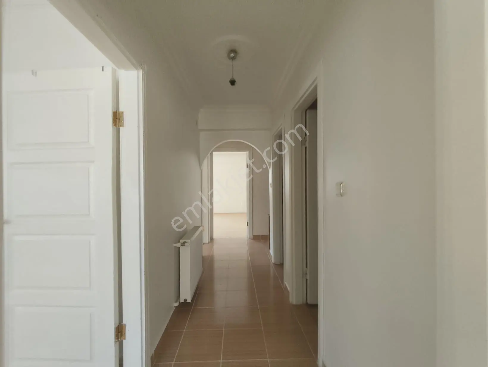 Yılmaz Gayrimenkul'den 130m2 2. Ara Kat Ön Cephe Full Yapılı Satılık Daire - Görsel 3