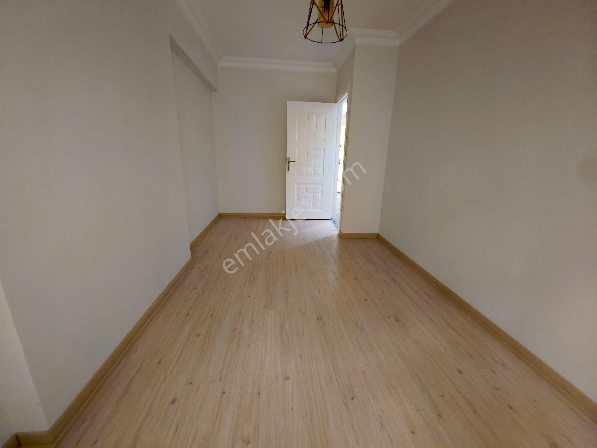 Güneyden Metroya Yakın Karanlık Odasız 2+1.85m2 Ara Kat - Görsel 30