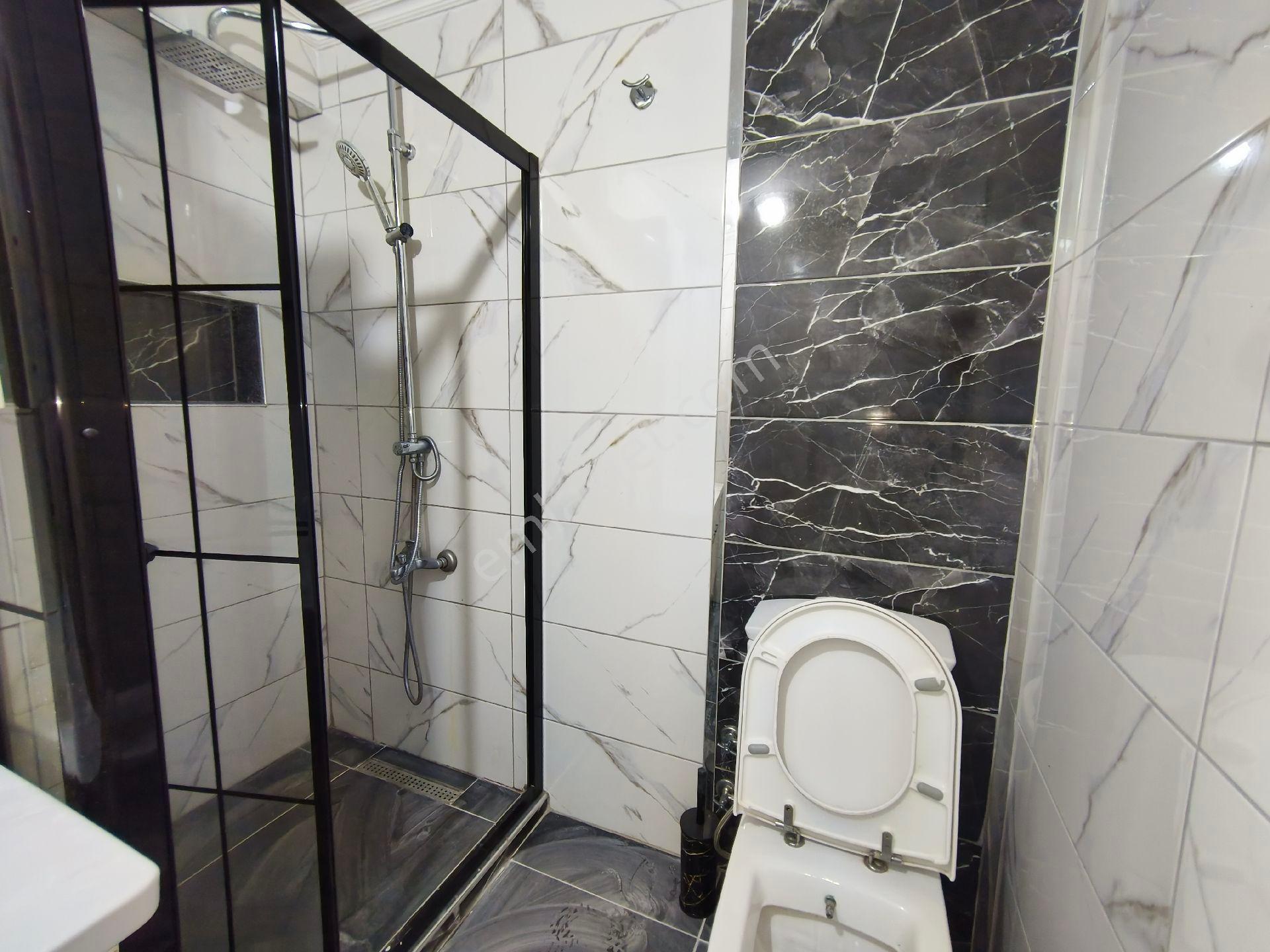 Güneyden Metroya Yakın Karanlık Odasız 2+1.85m2 Ara Kat - Görsel 15