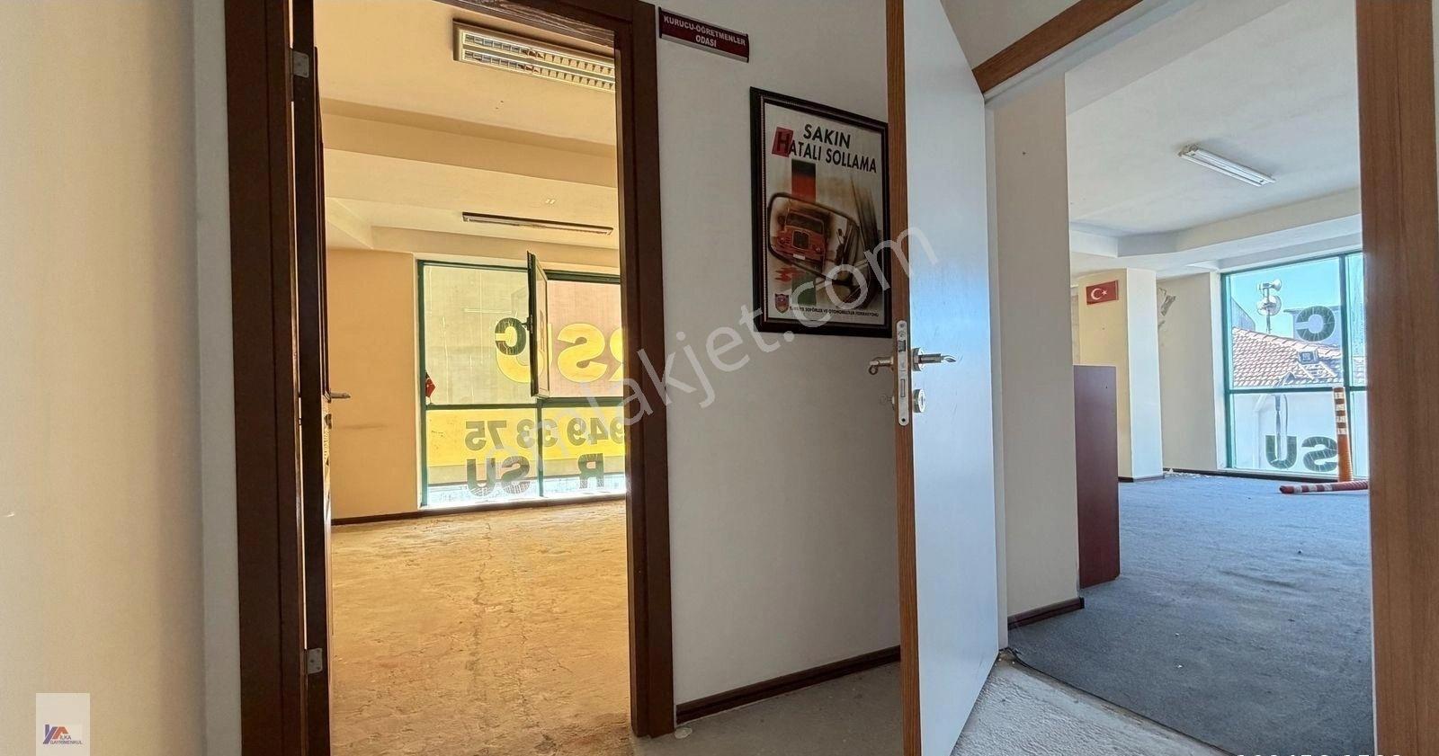 İlka'dan Cadde Üzeri Fırsat Kiralık Tabela Değeri Yüksek Ofis - Görsel 20