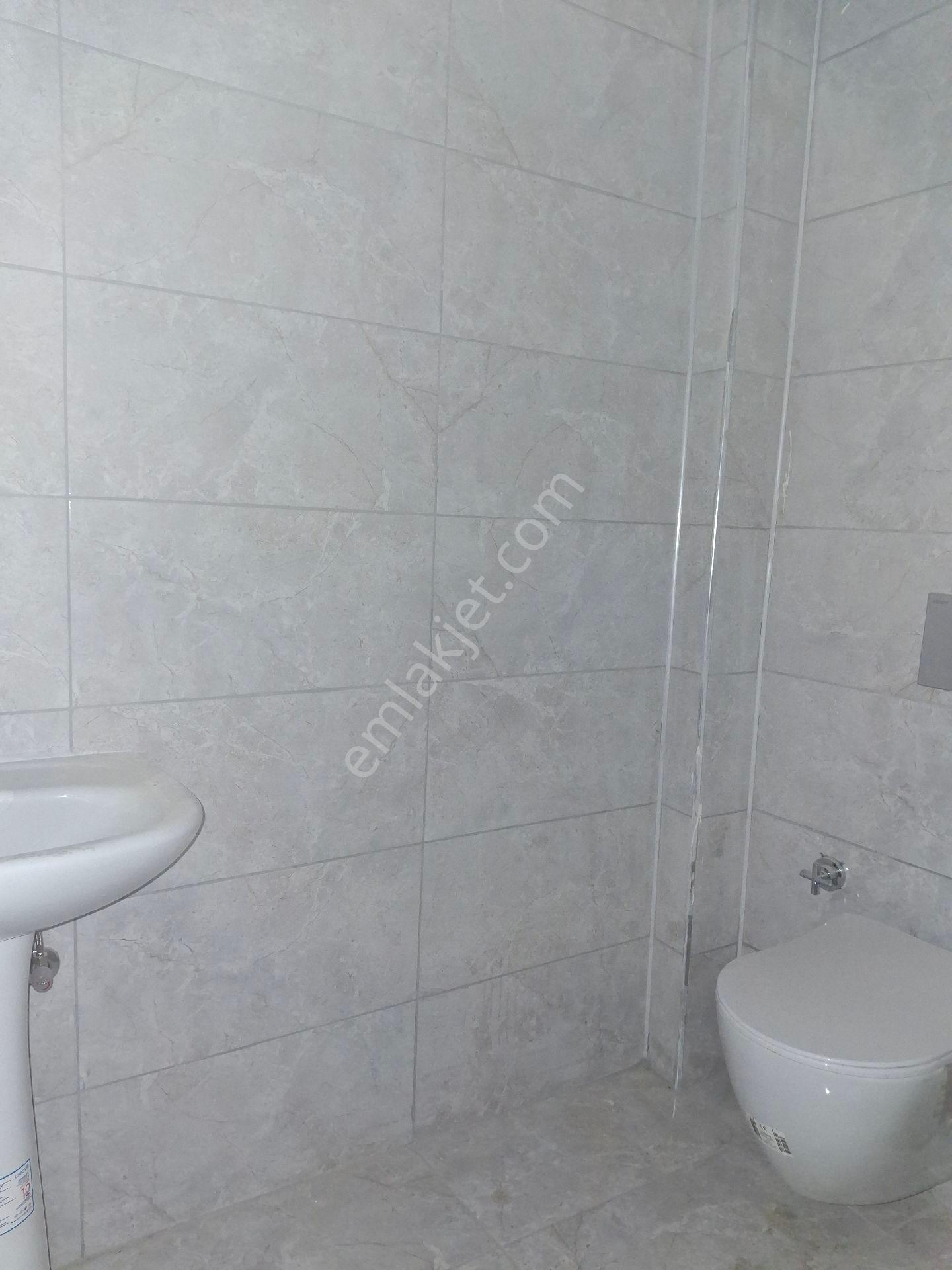 Aksaray Muhsin Çelebi Mah Zafer Okulu Karşısı 1+0 Sıfır Kiralık Ofis - Görsel 24