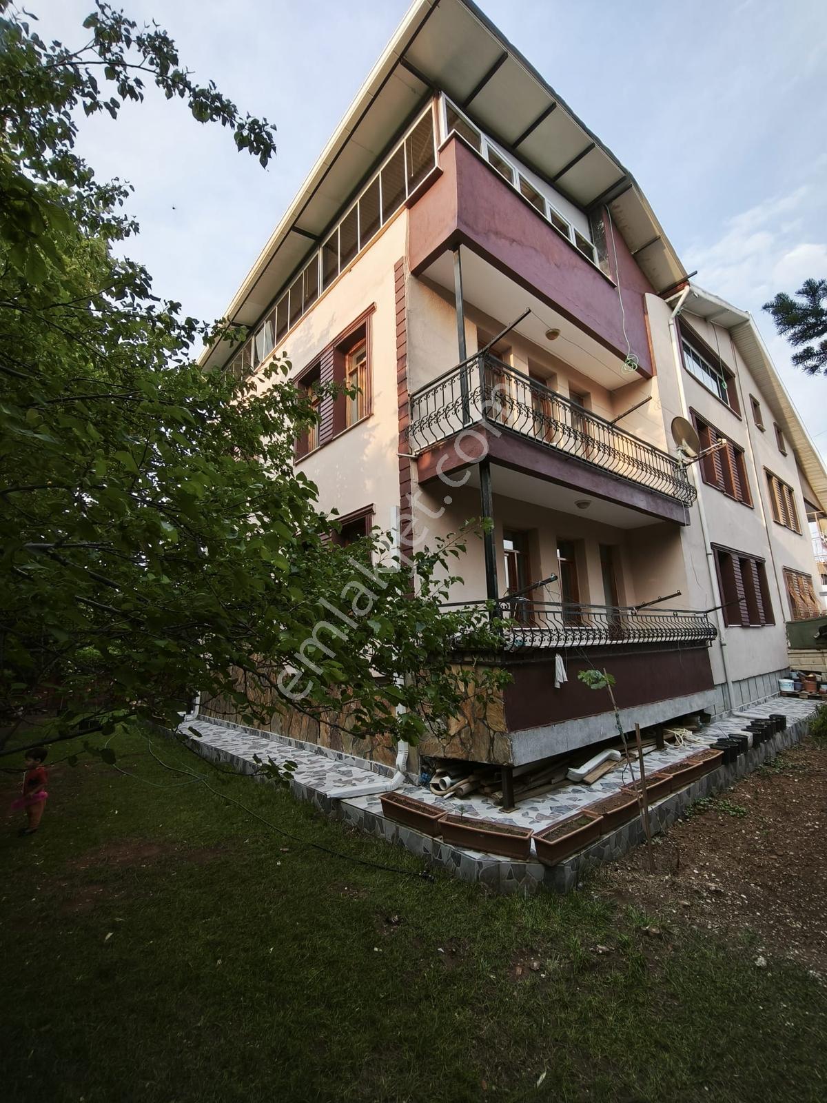 Talha Tozduman'dan Kozağaçda Tripleks 220 M2 Bahçeli Ev - Görsel 33