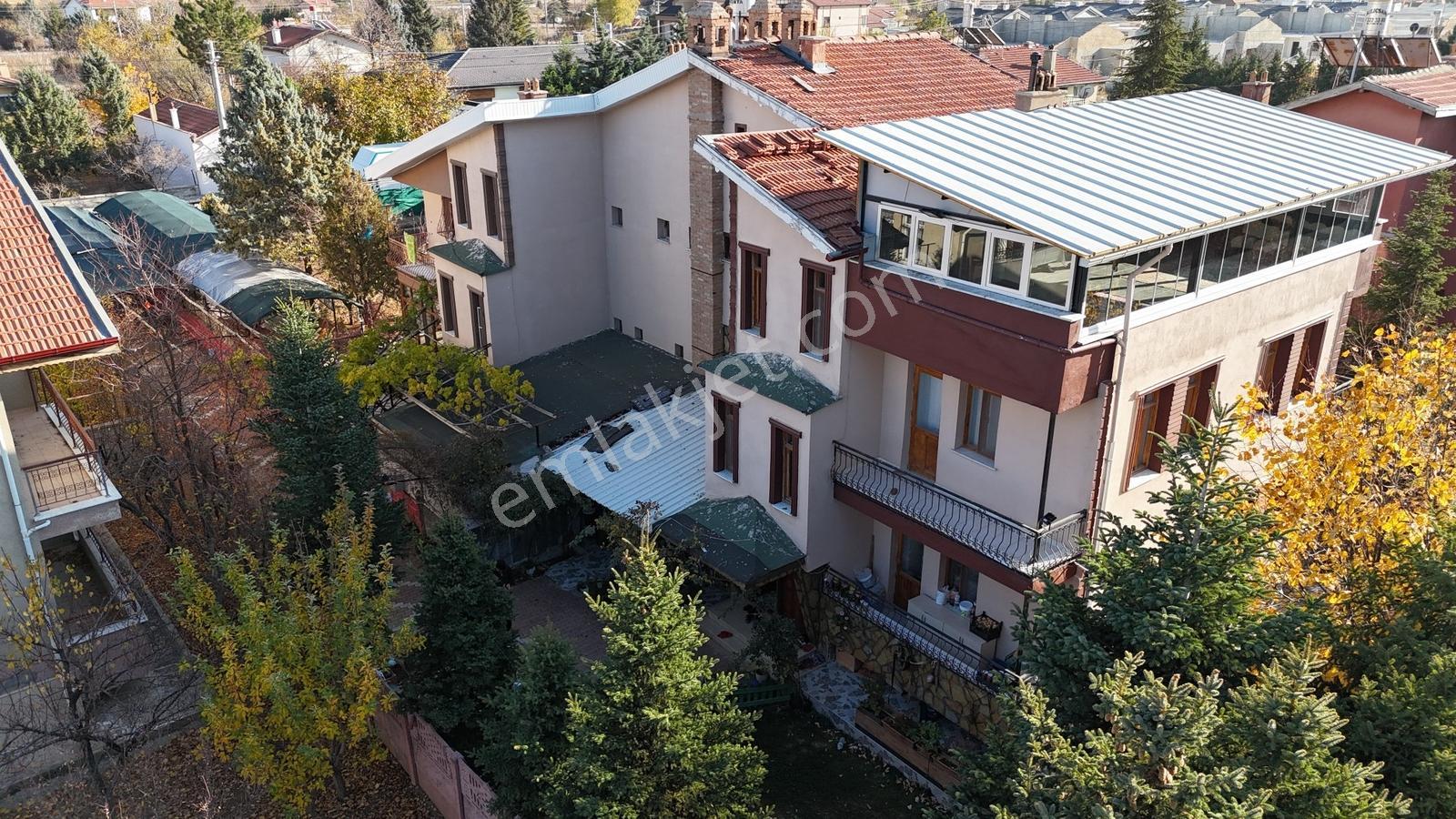 Talha Tozduman'dan Kozağaçda Tripleks 220 M2 Bahçeli Ev - Görsel 15