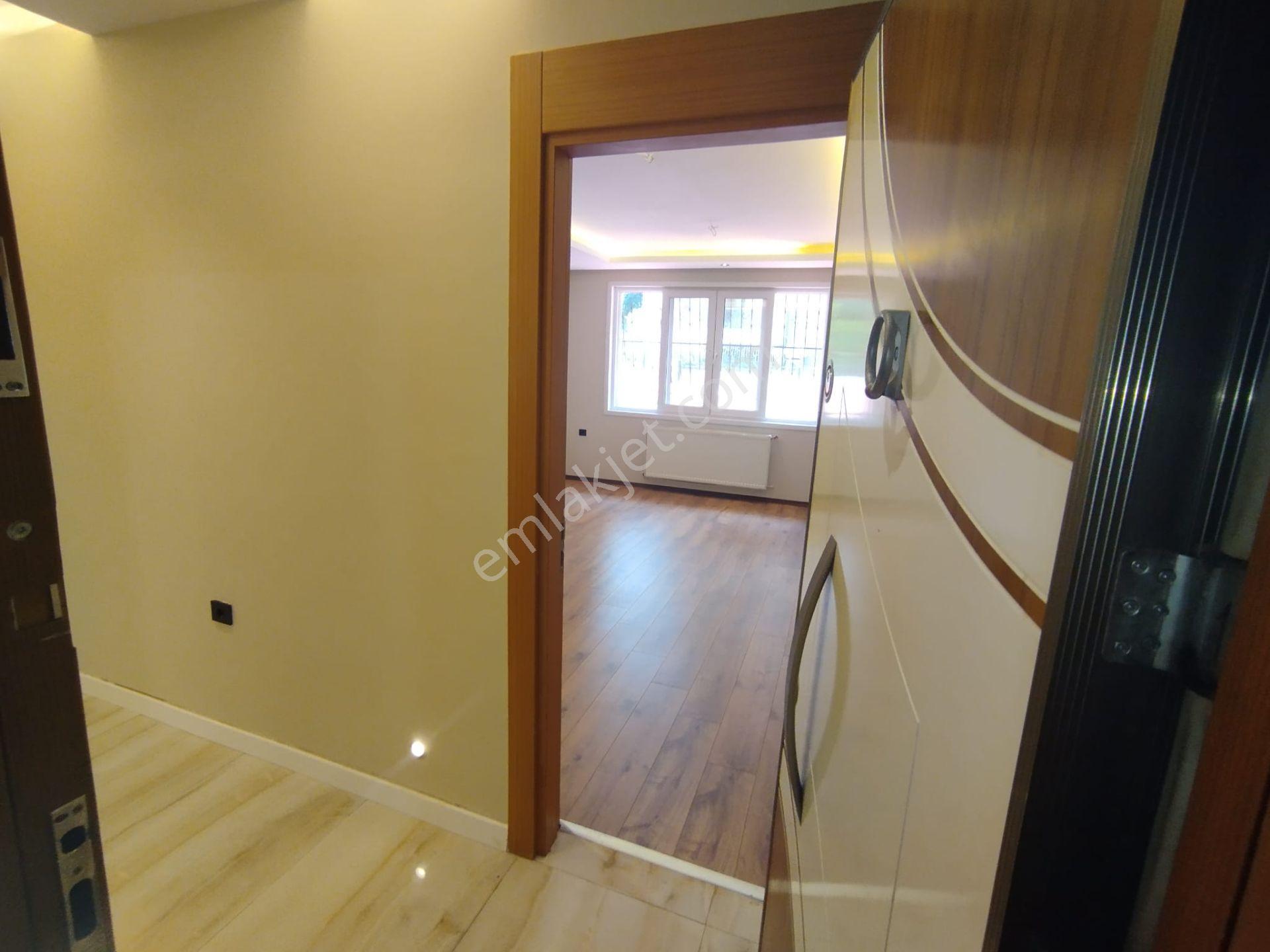 Türkmenbaşı Bulvarına Yakın Kapalı Otoparklı Sitede 2+1 Güney Doğu Kuzey Cephe 2 Banyolu Lüks Daire - Görsel 10