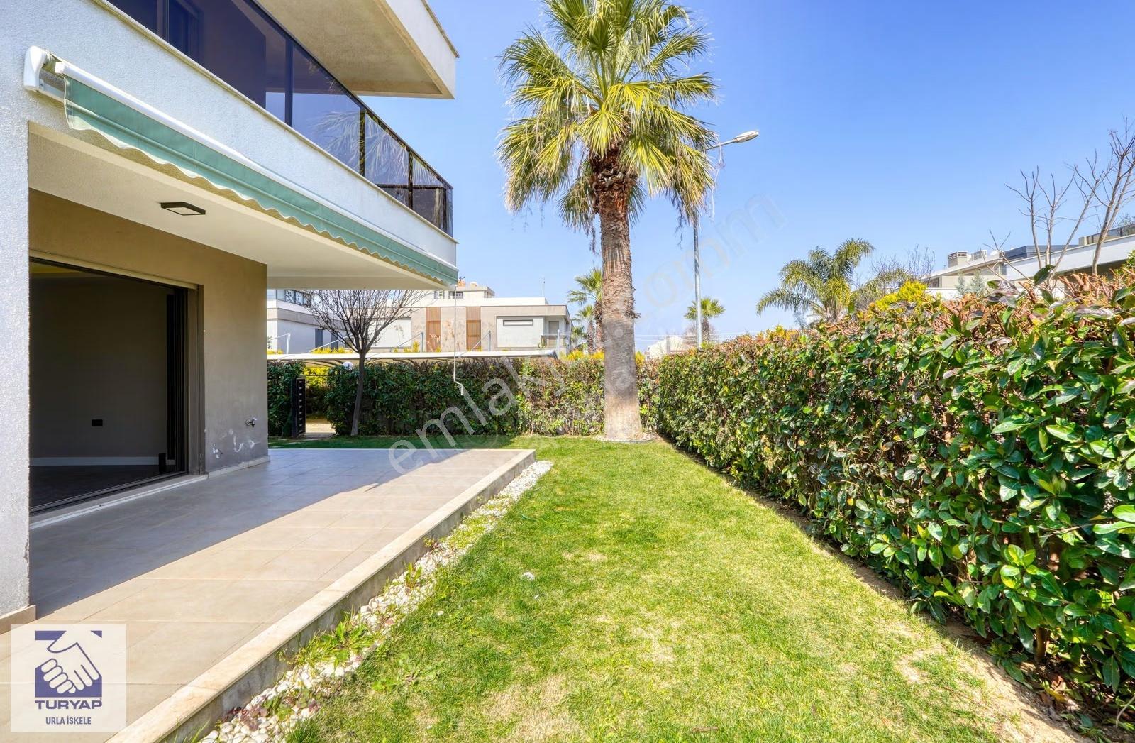 Urla Atatürk Mah.giriş Katında Yatak Odalı Müstakil Villa - Görsel 22