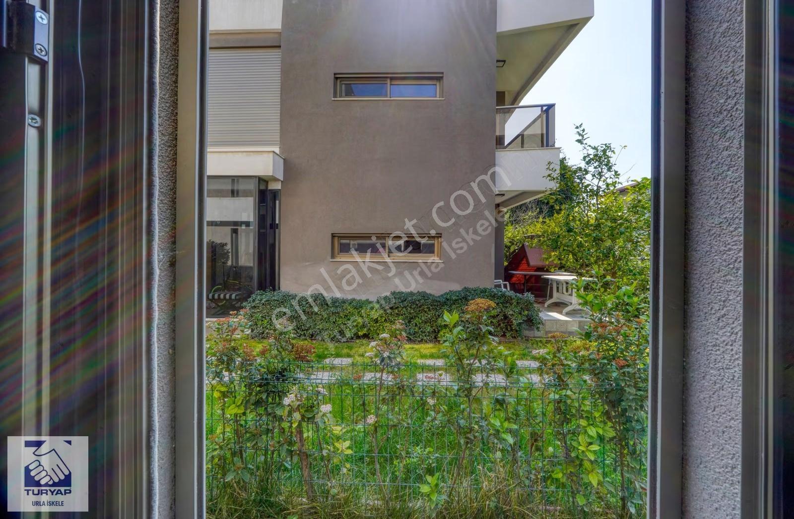 Urla Atatürk Mah.giriş Katında Yatak Odalı Müstakil Villa - Görsel 9