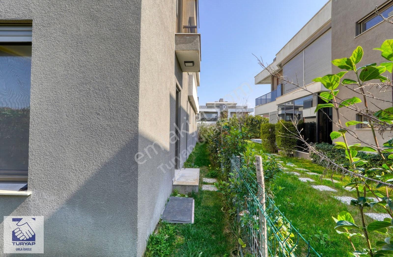 Urla Atatürk Mah.giriş Katında Yatak Odalı Müstakil Villa - Görsel 35