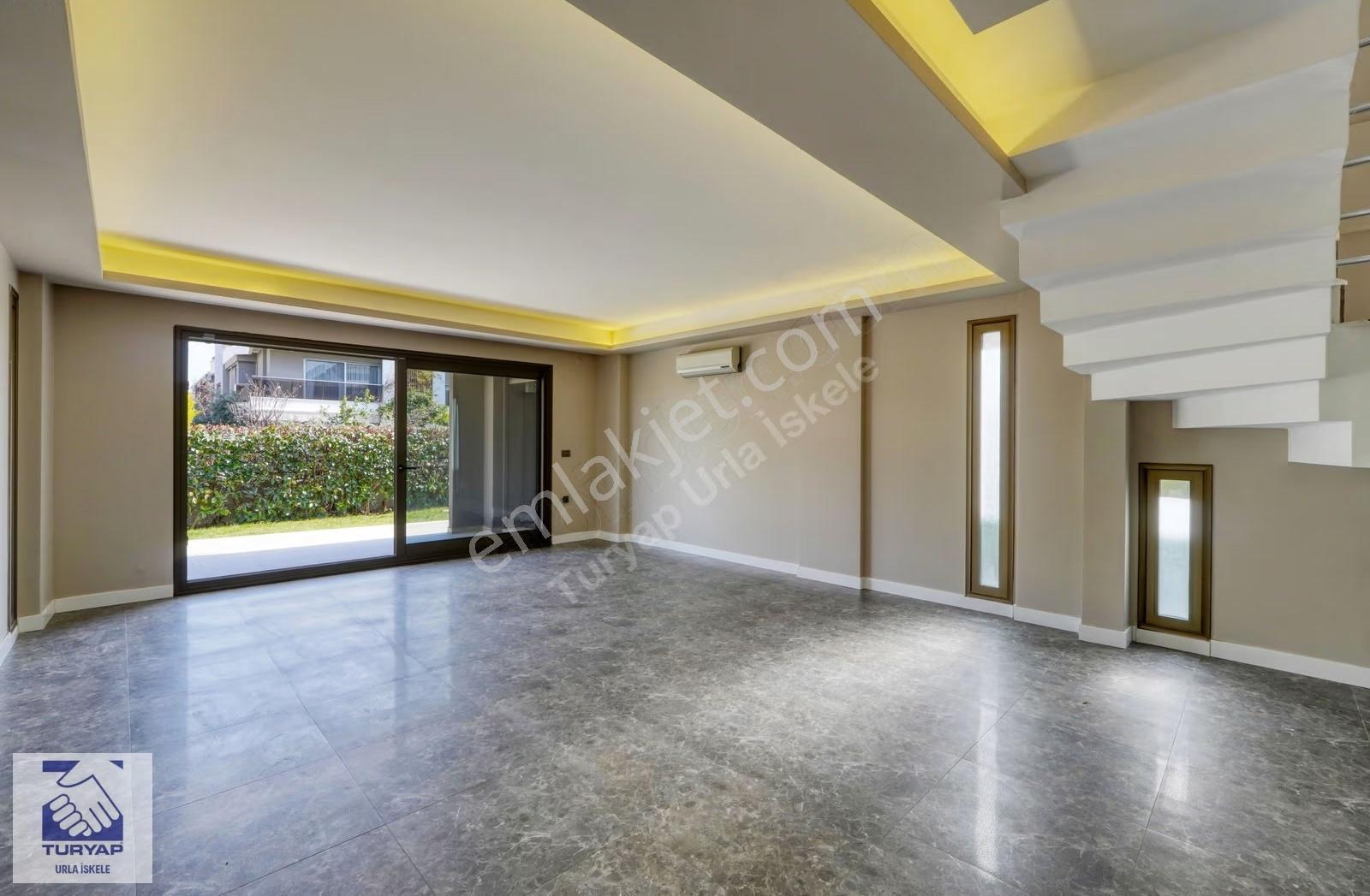Urla Atatürk Mah.giriş Katında Yatak Odalı Müstakil Villa - Görsel 3