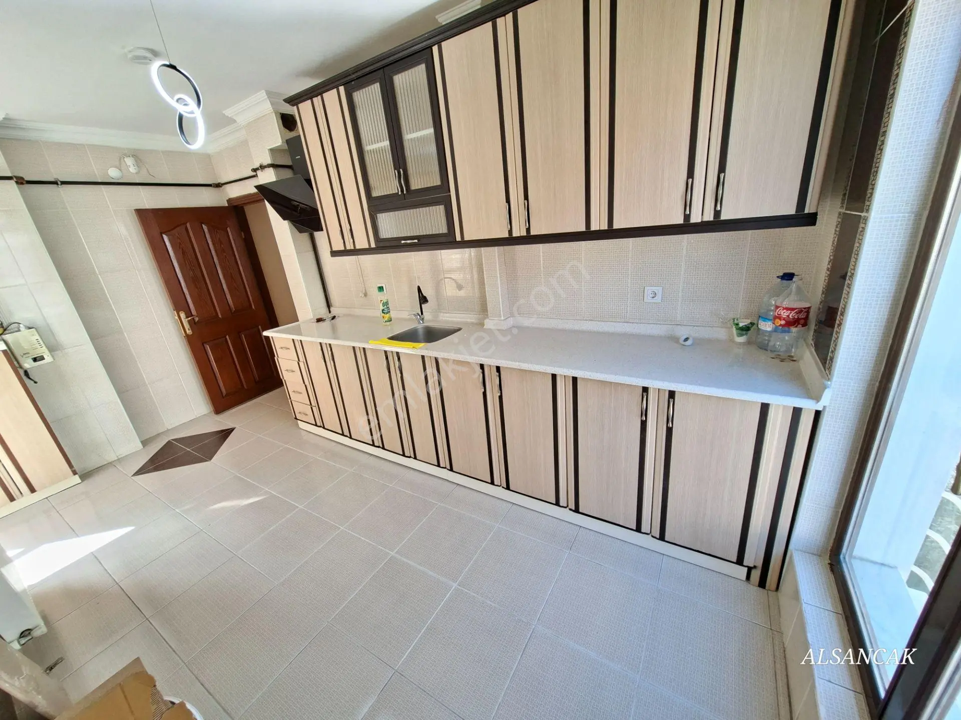 Alsancak Mahallesinde 3+1 Orta Kat Ön Cephe Yapılı Kiralık Daire - Görsel 5