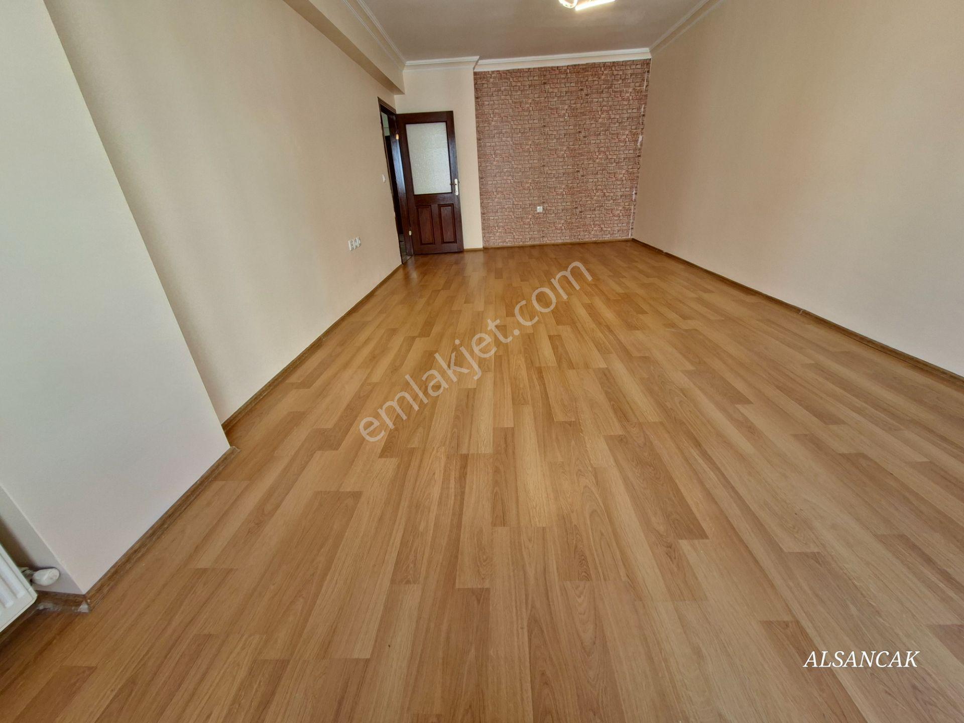 Alsancak Mahallesinde 3+1 Orta Kat Ön Cephe Yapılı Kiralık Daire - Görsel 11