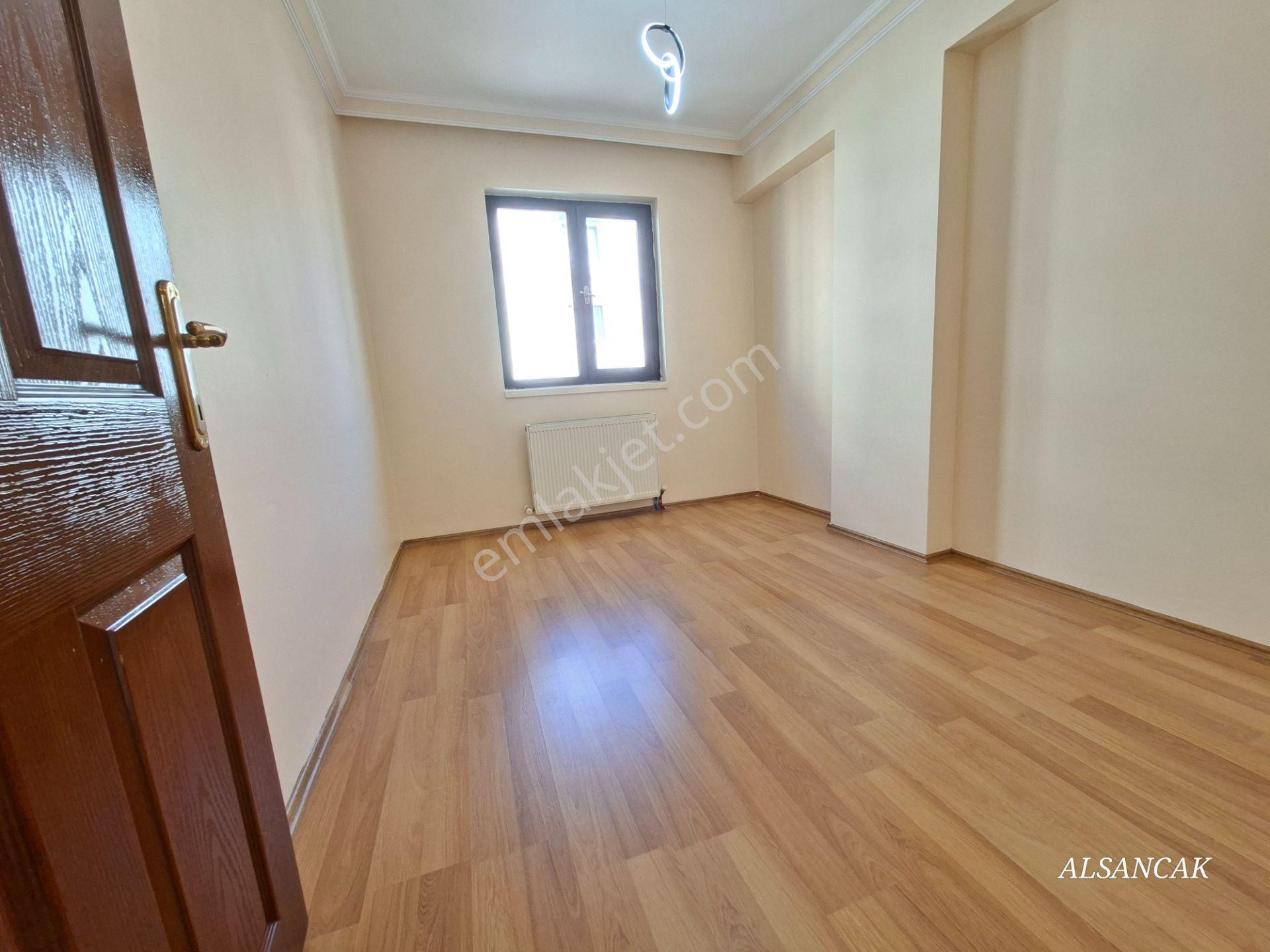 Alsancak Mahallesinde 3+1 Orta Kat Ön Cephe Yapılı Kiralık Daire - Görsel 14
