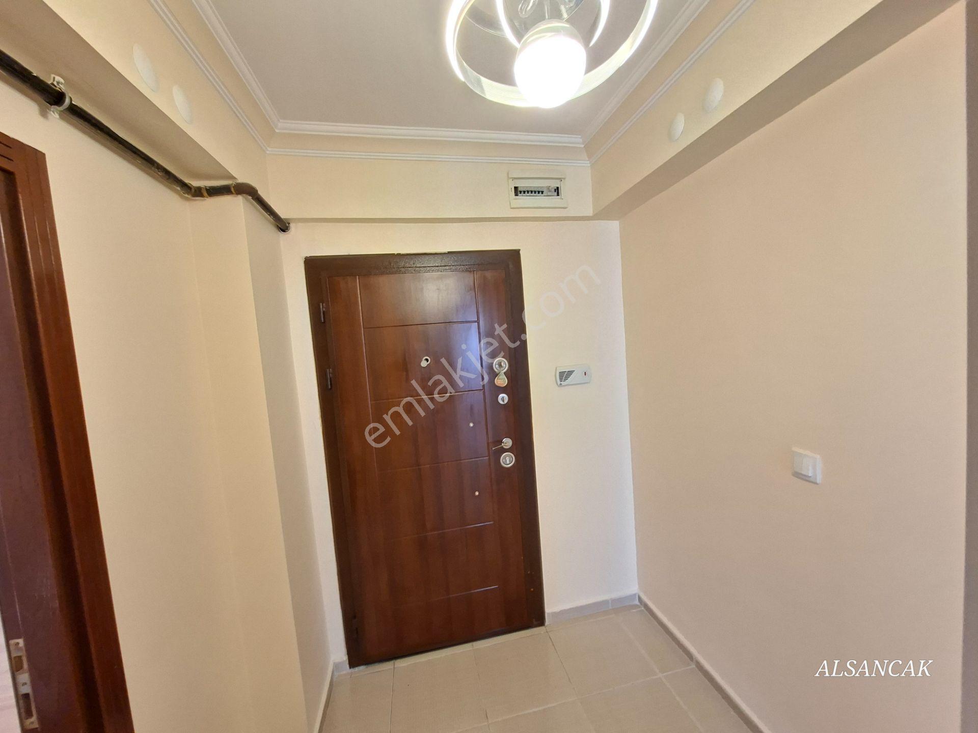 Alsancak Mahallesinde 3+1 Orta Kat Ön Cephe Yapılı Kiralık Daire - Görsel 21