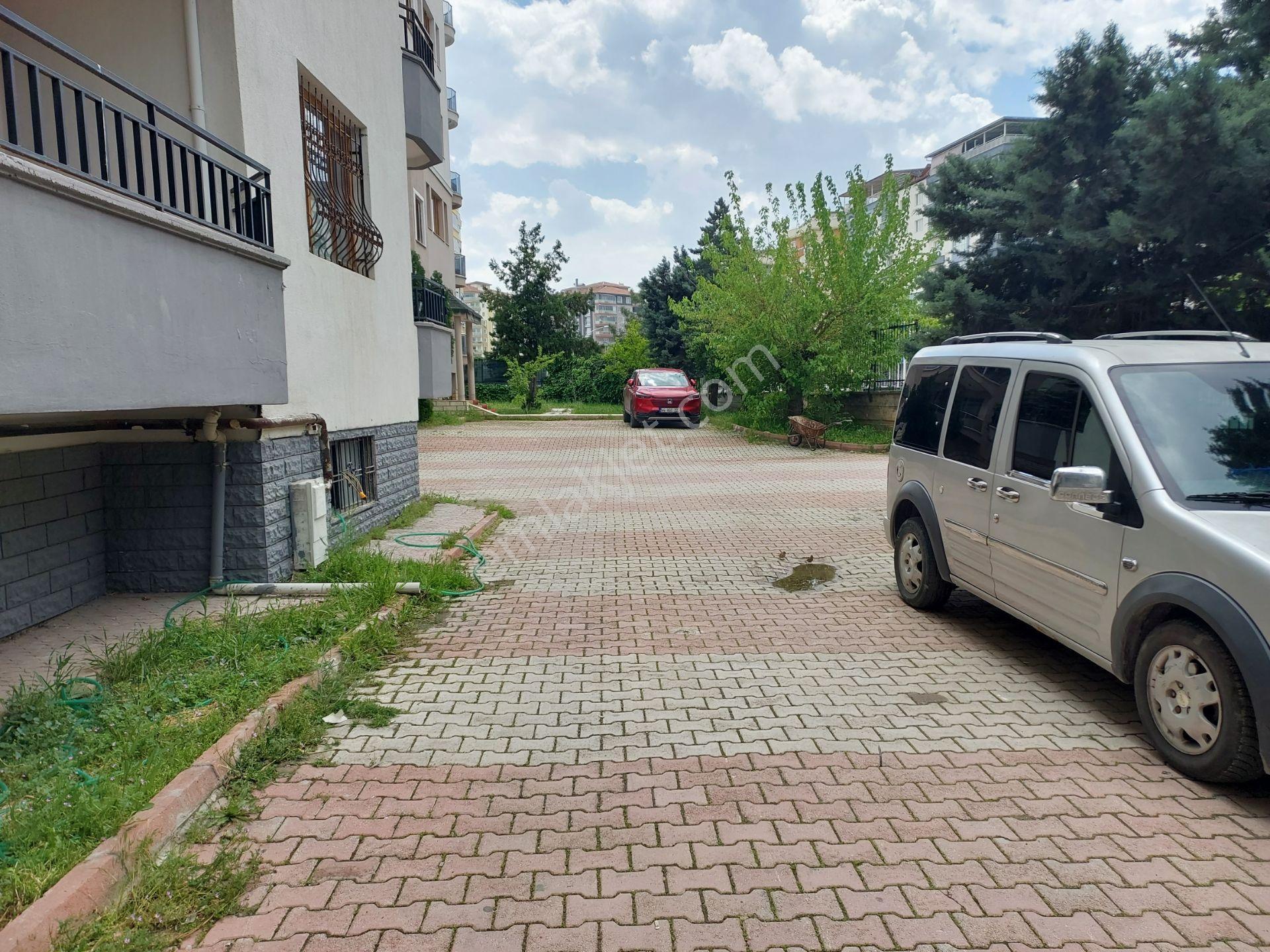 Erkan Emlaktan Fahri Kayahan Girişinde Kiralık 3+1 Daire - Görsel 34