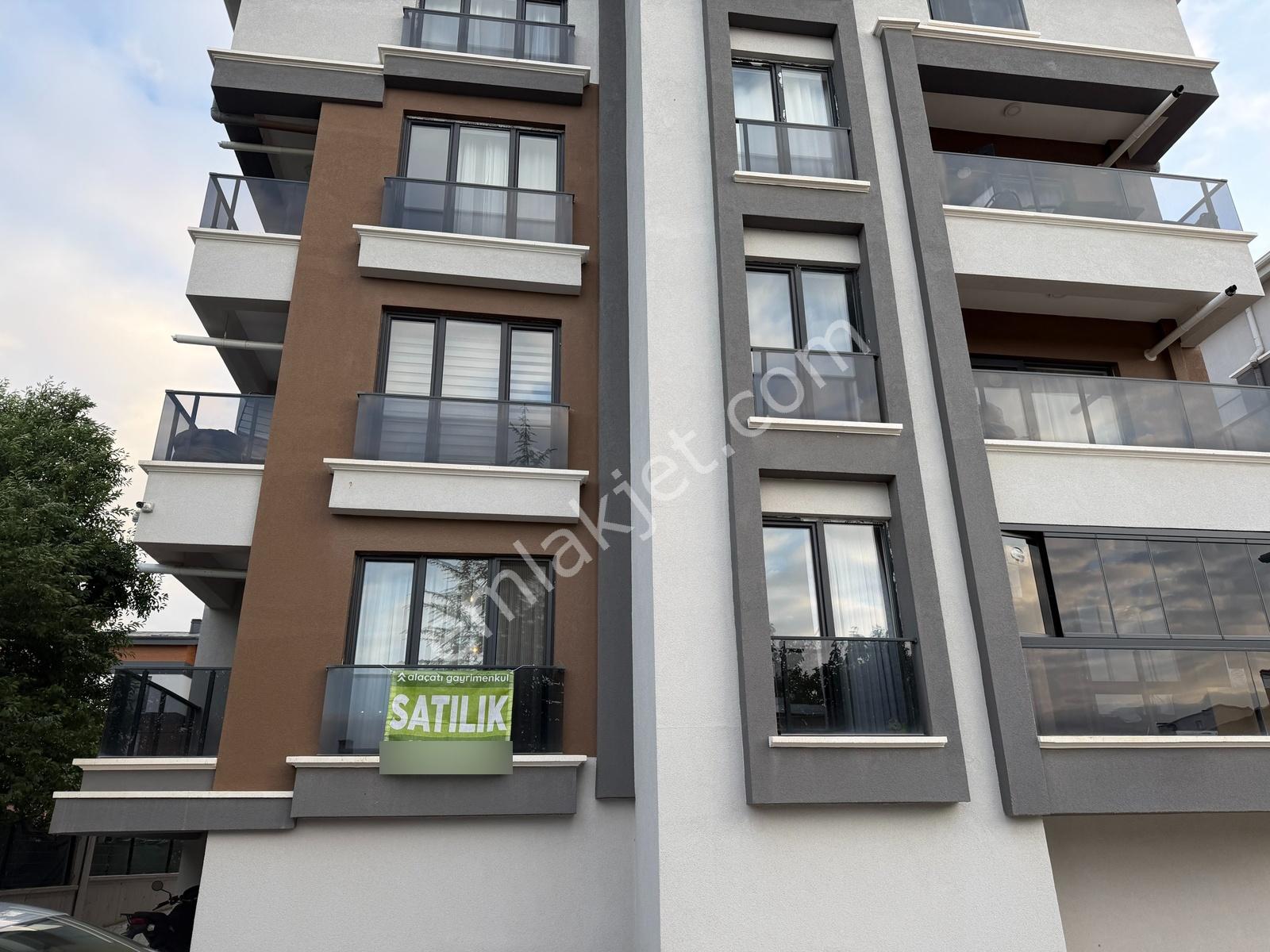 İncekte İskanlı Site Konsepti Kiracılı Ve Eşyalı Satılık 1+1 - Görsel 20