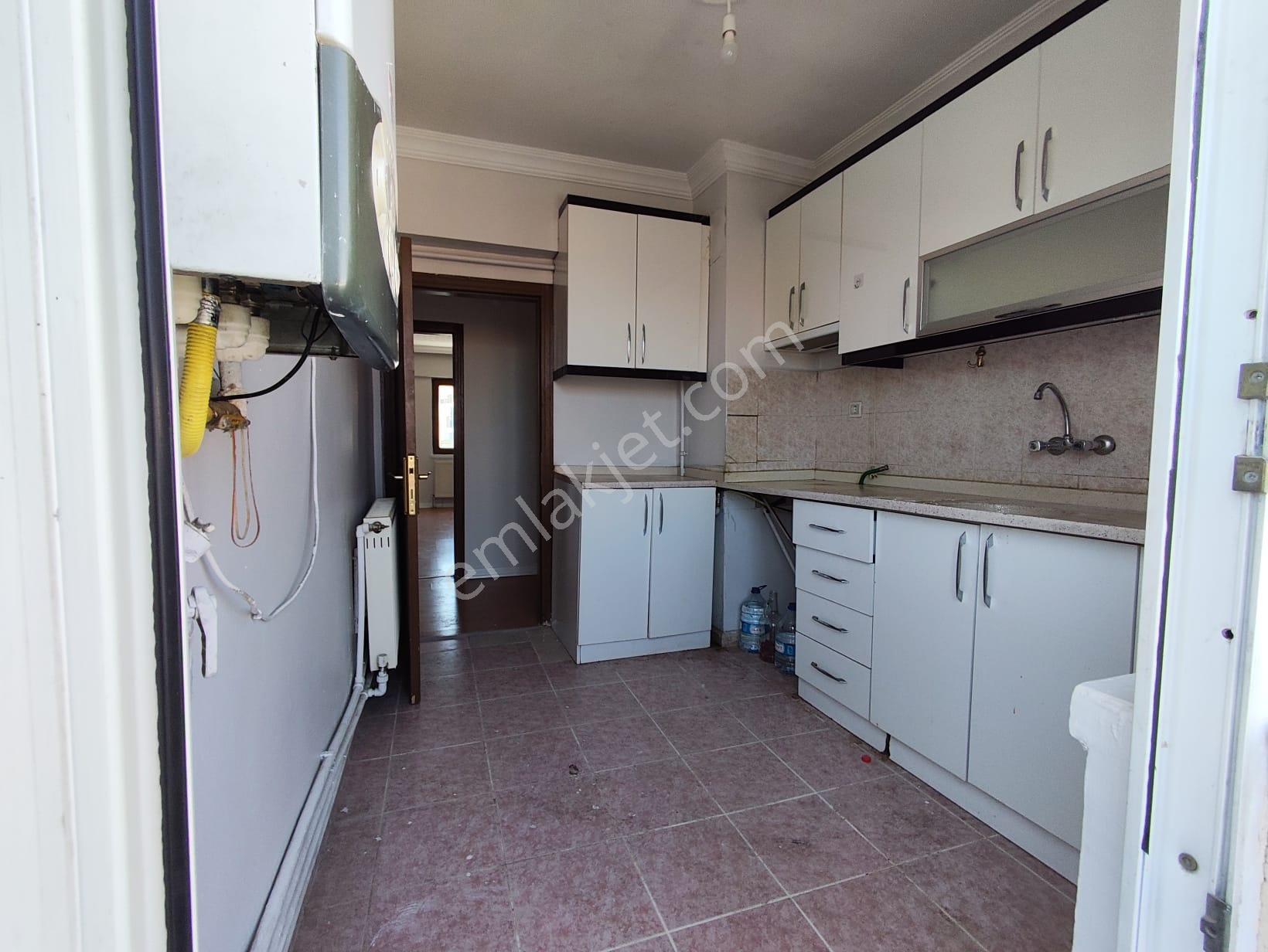 Yılmaz Gayrımenkul'den 3+1 Buhara Caddesi Alt Sokagı Son Kat Köşe Başı Satılık Daire - Görsel 25