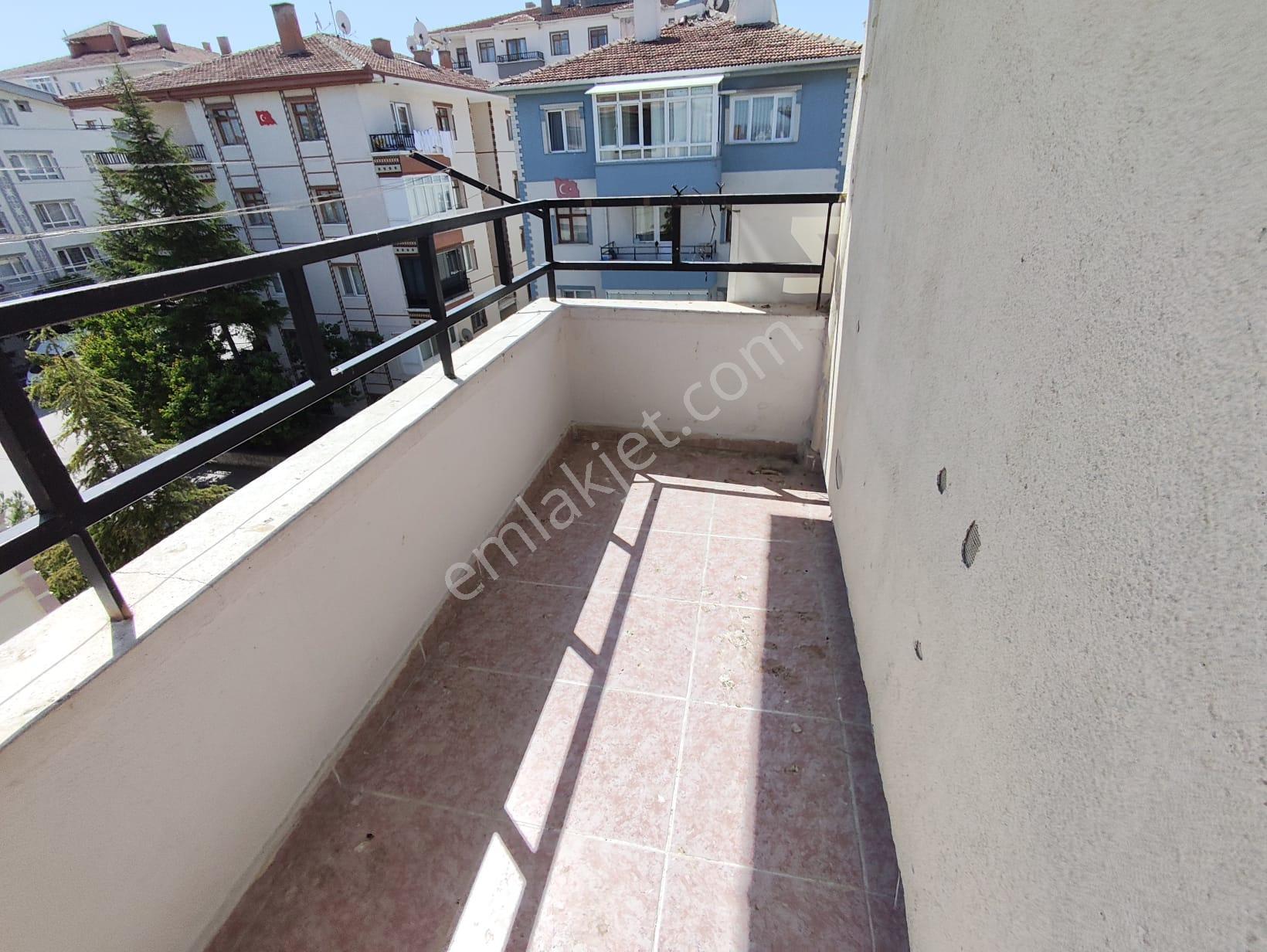 Yılmaz Gayrımenkul'den 3+1 Buhara Caddesi Alt Sokagı Son Kat Köşe Başı Satılık Daire - Görsel 32