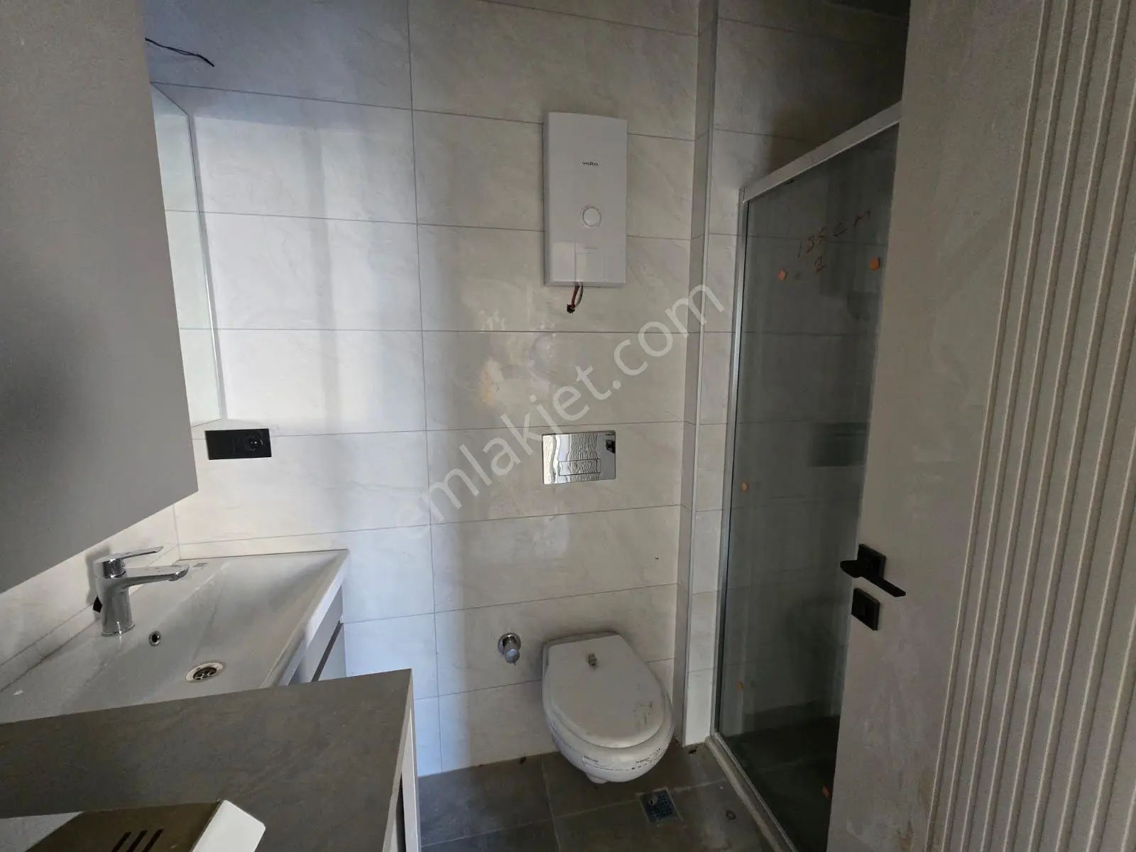 Alanya Merkez Sugözü Mevkiinde Satılık Sıfır 2+1 Daireler/ofis Kullanımına Uygun - Görsel 10